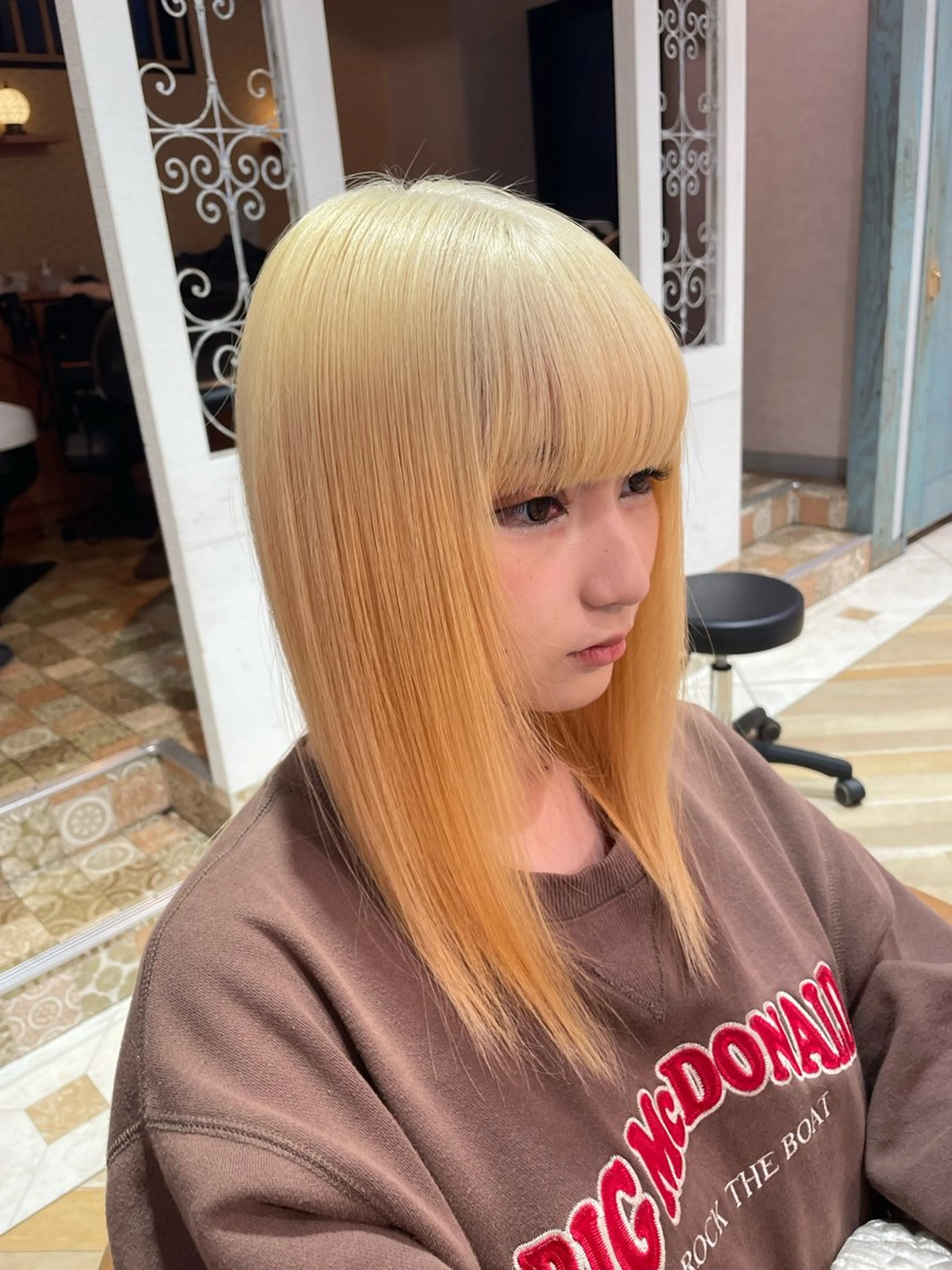 ミディアム 🥇KEN /レイヤー/艶カラーのヘアスタイル