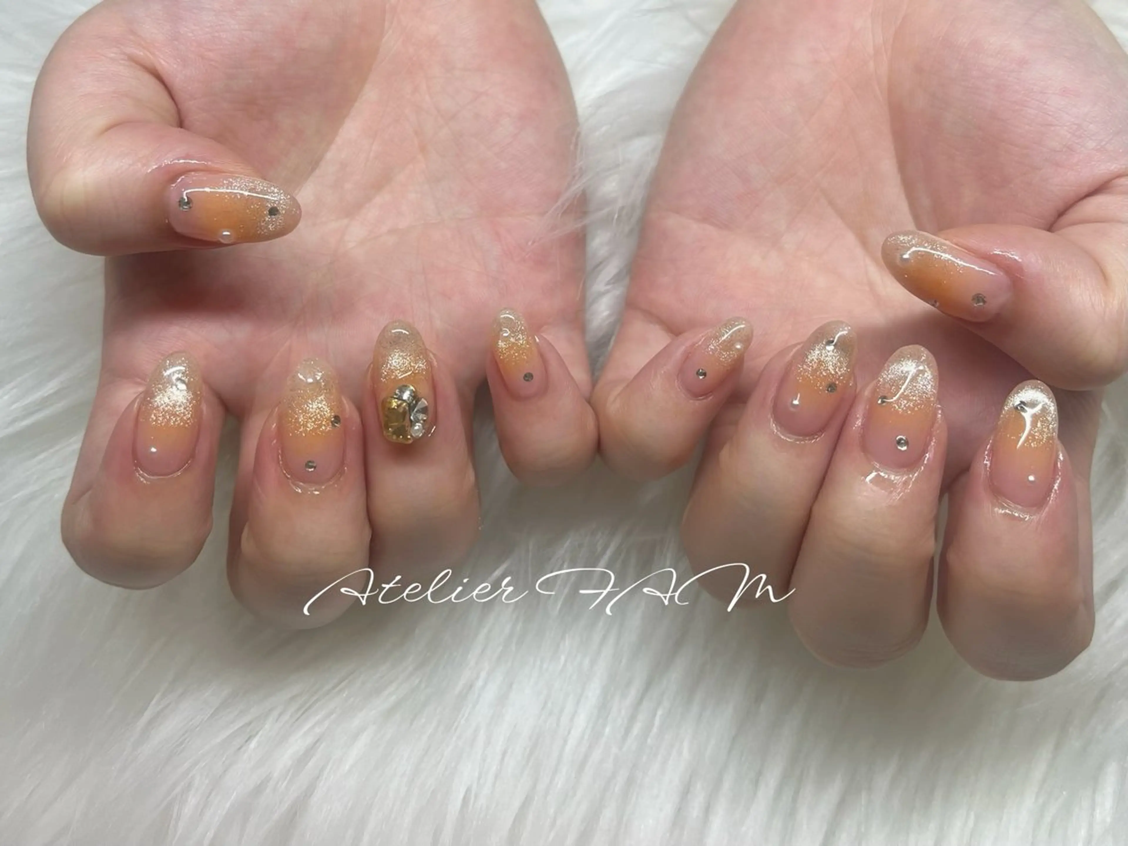 ミディアム ハンドネイル nail&eyelashsalon atelier fam上本町店所属・アトリエ FAMのネイルデザイン