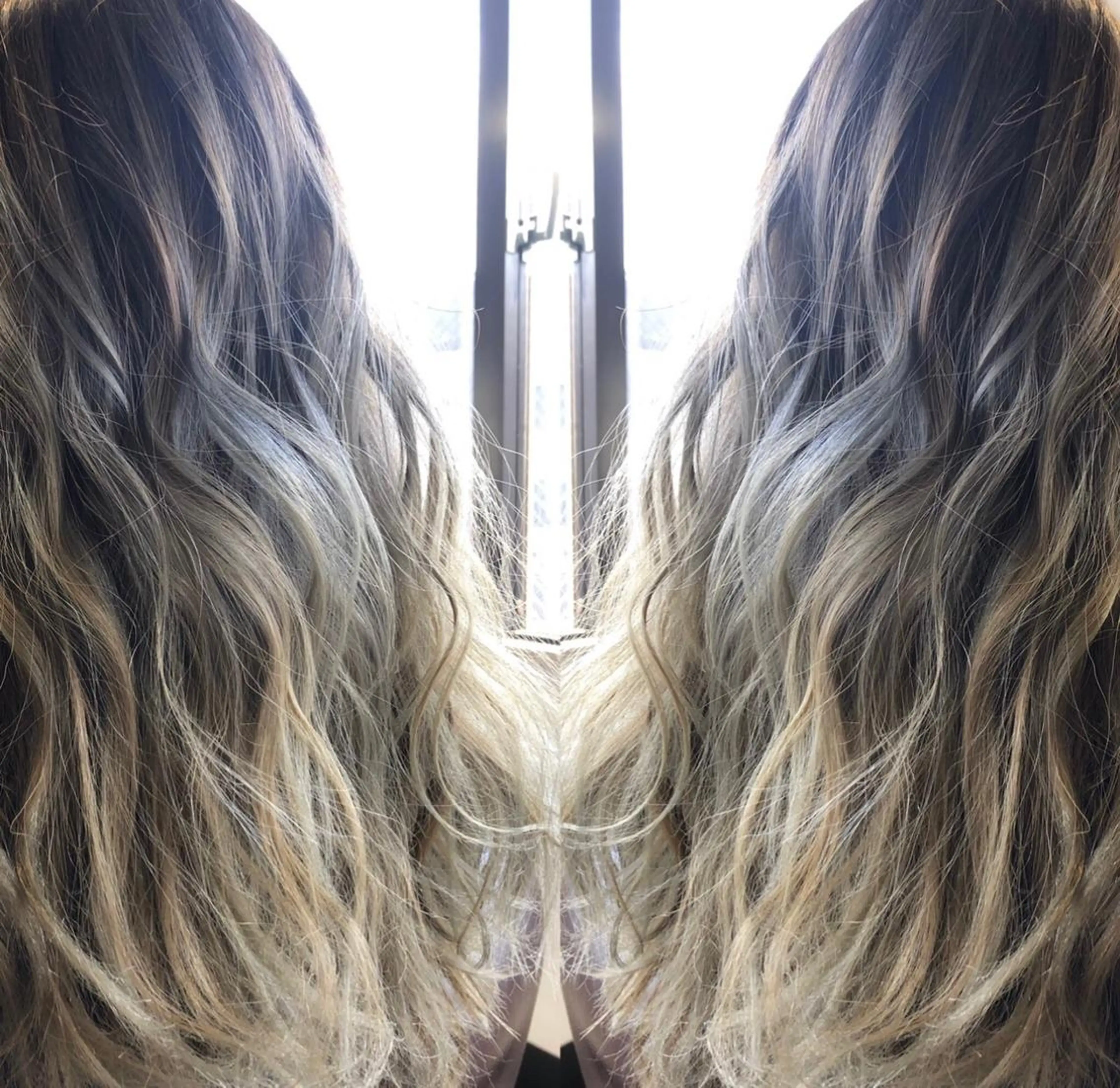 ロング 🩵波巻き/ツイスパ HARU💎のヘアスタイル