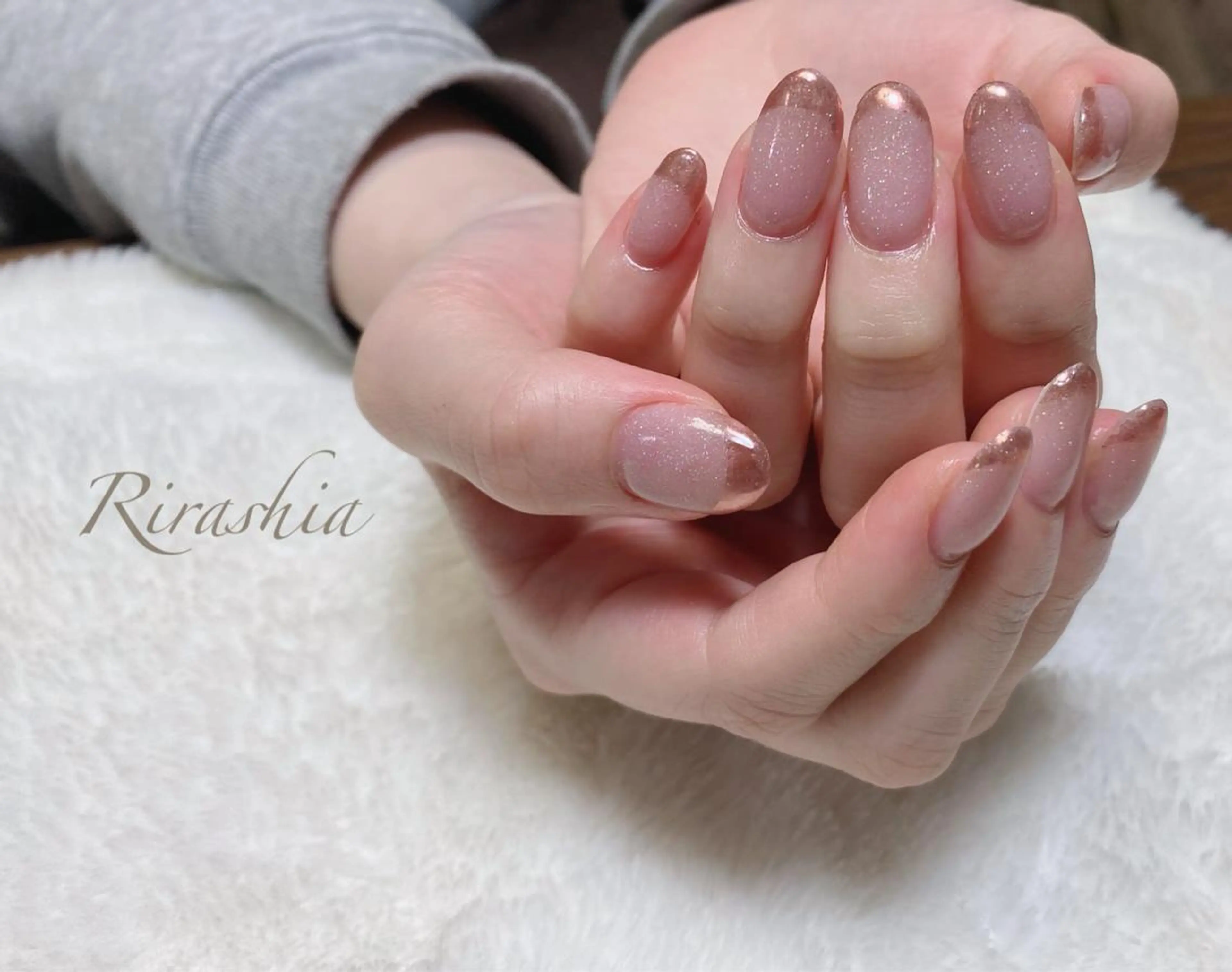 ネイル フレンチネイル ジェルネイル ラメ(グリッター) ミラーネイル うる艶♡透明感ネイル Rirashiaのネイルデザイン