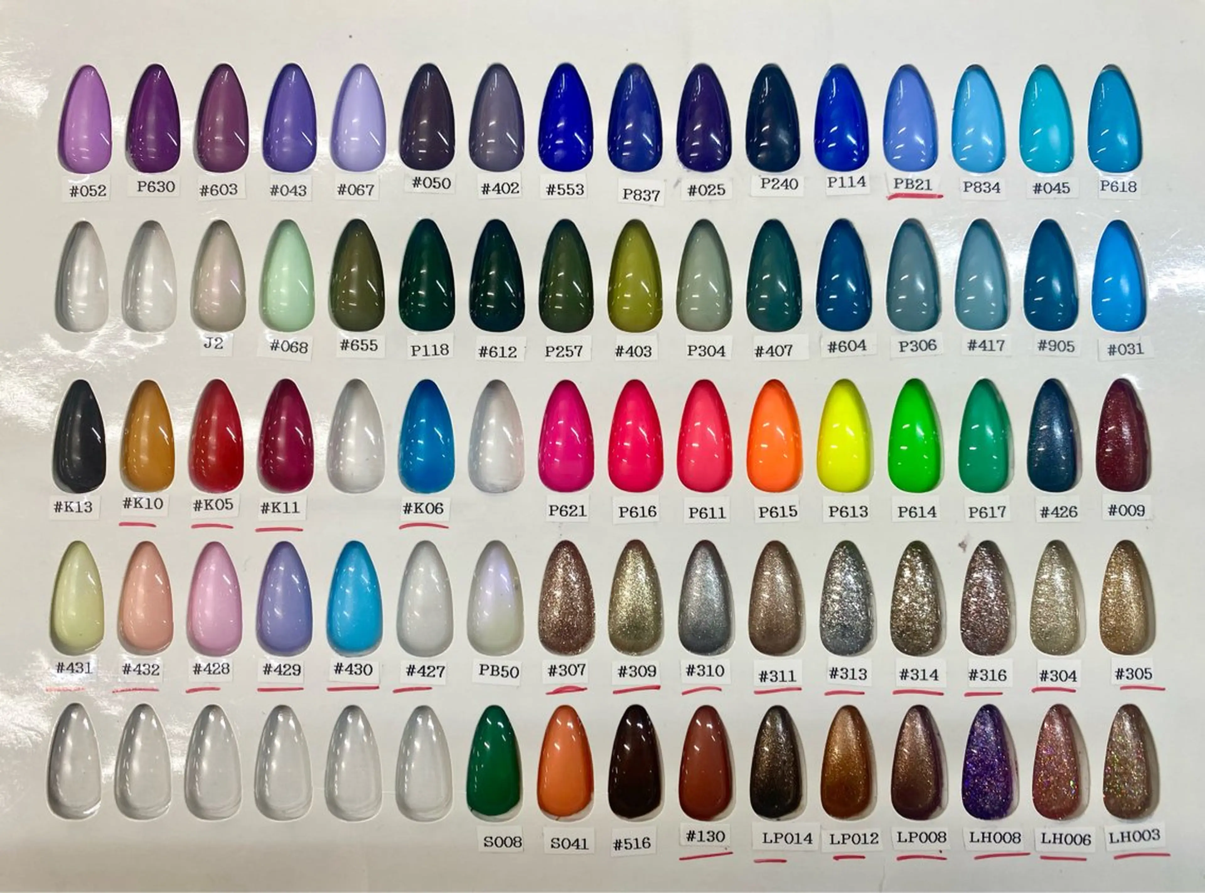 ネイル MAXKELLY mihoのネイルデザイン