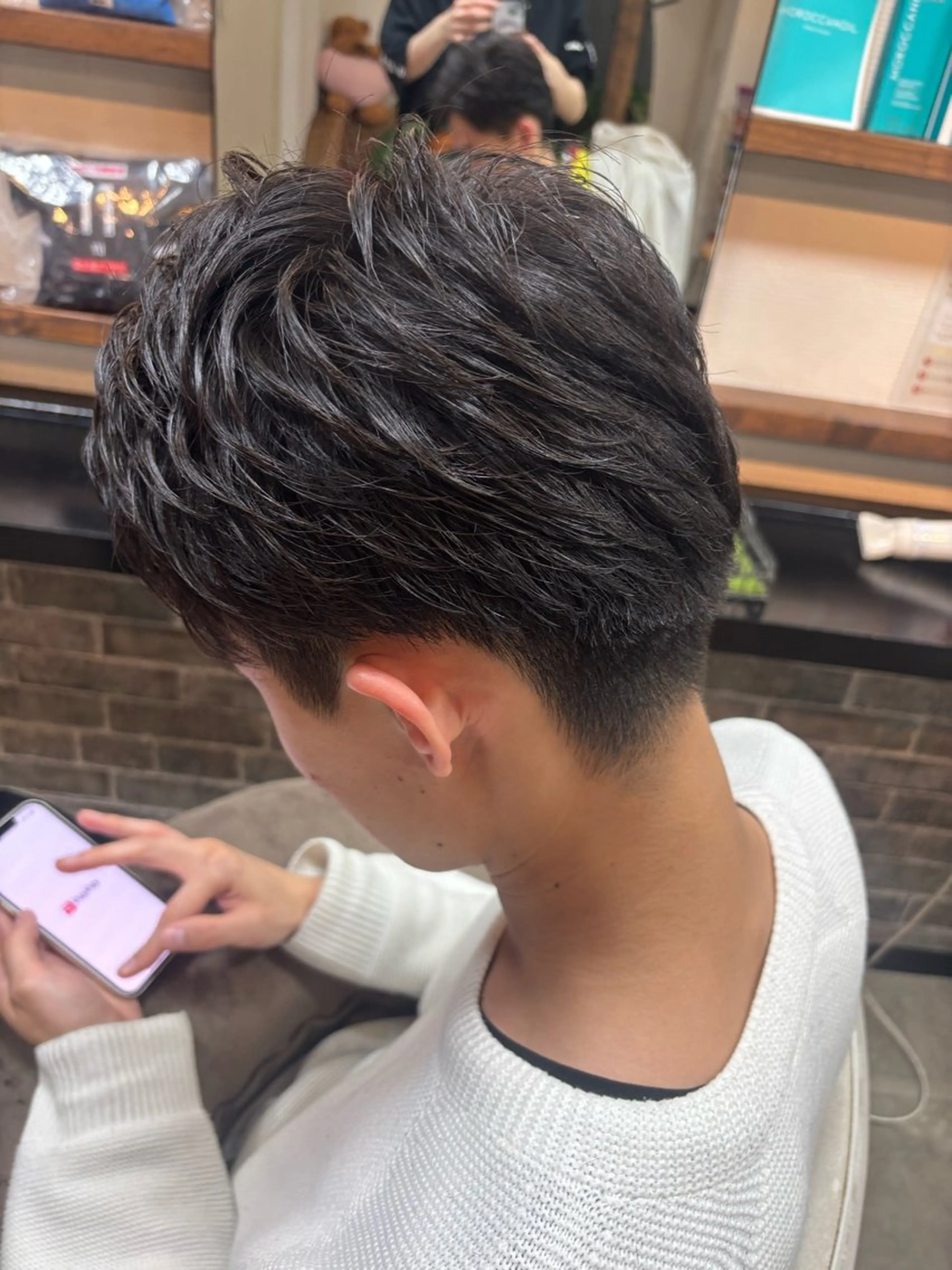 ヘアアレンジ メンズ 刈り上げ カット イツキ🌕デザインカ ラー🥨髪質改善🫧のヘアスタイル