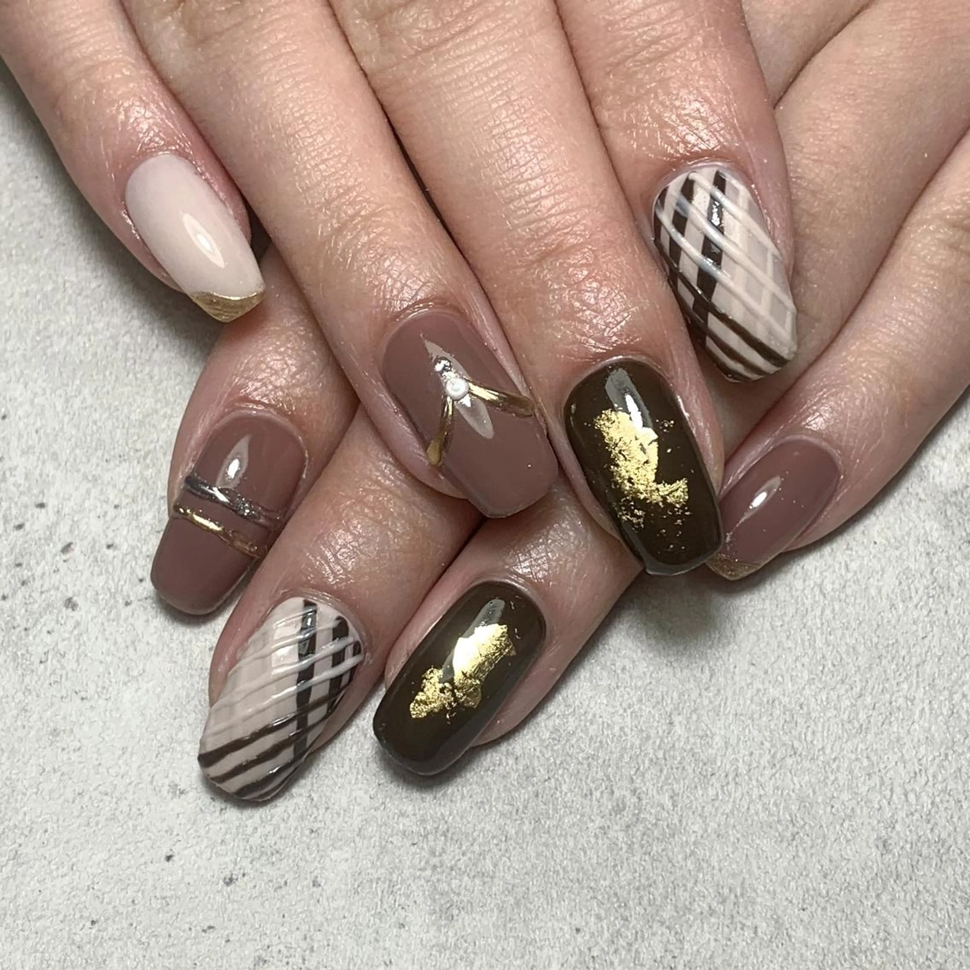 ネイル atelier　FIORITURA所属・FIORITURA aiのネイルデザイン