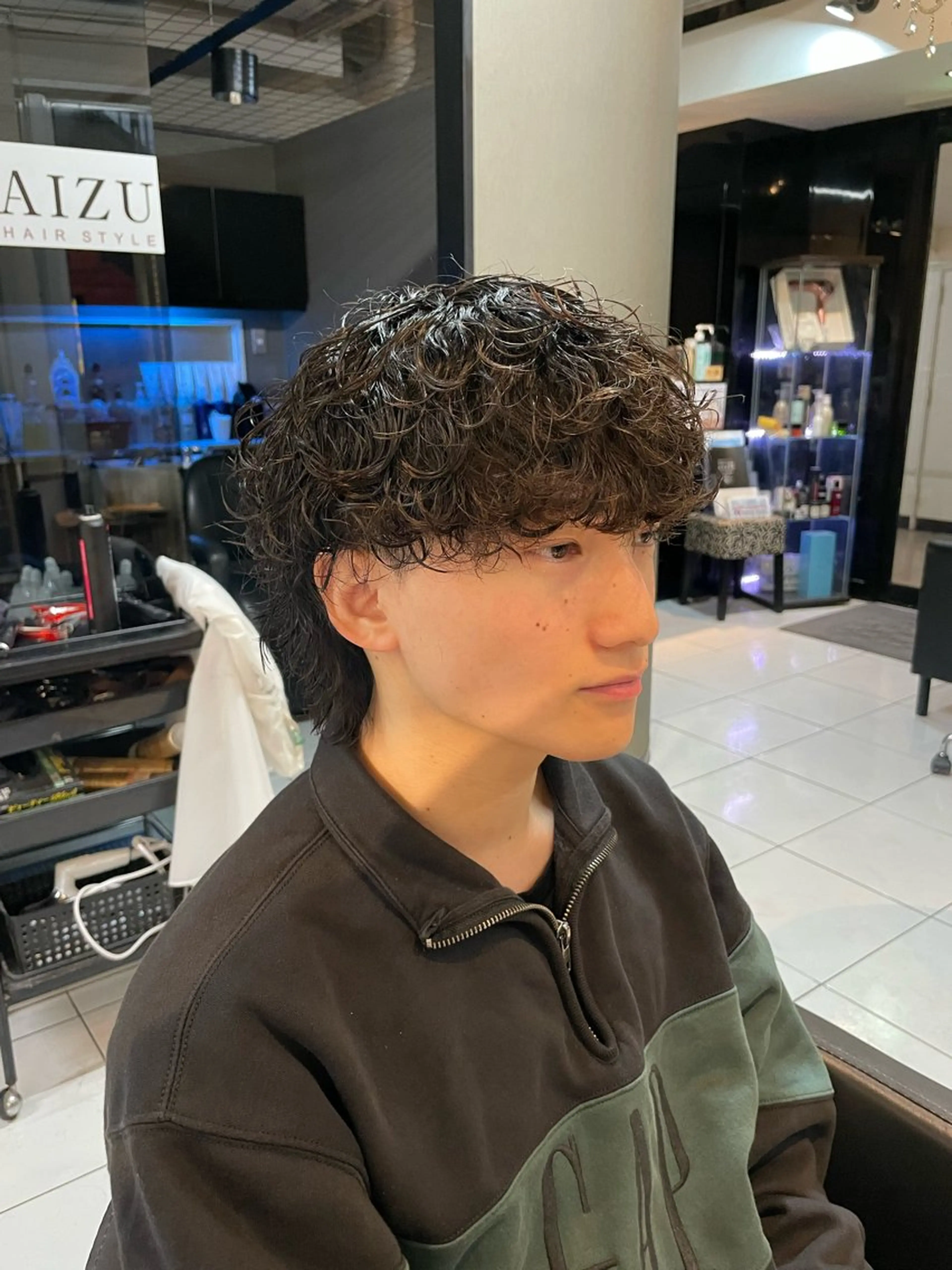 カラー パーマ メンズ フェザーパーマ メンズパーマ スパイキーショート ツイストスパイラルパーマ 波巻きパーマ カット パーマ 🔥お値段以上🔥 メンズ特化たかひろのヘアスタイル