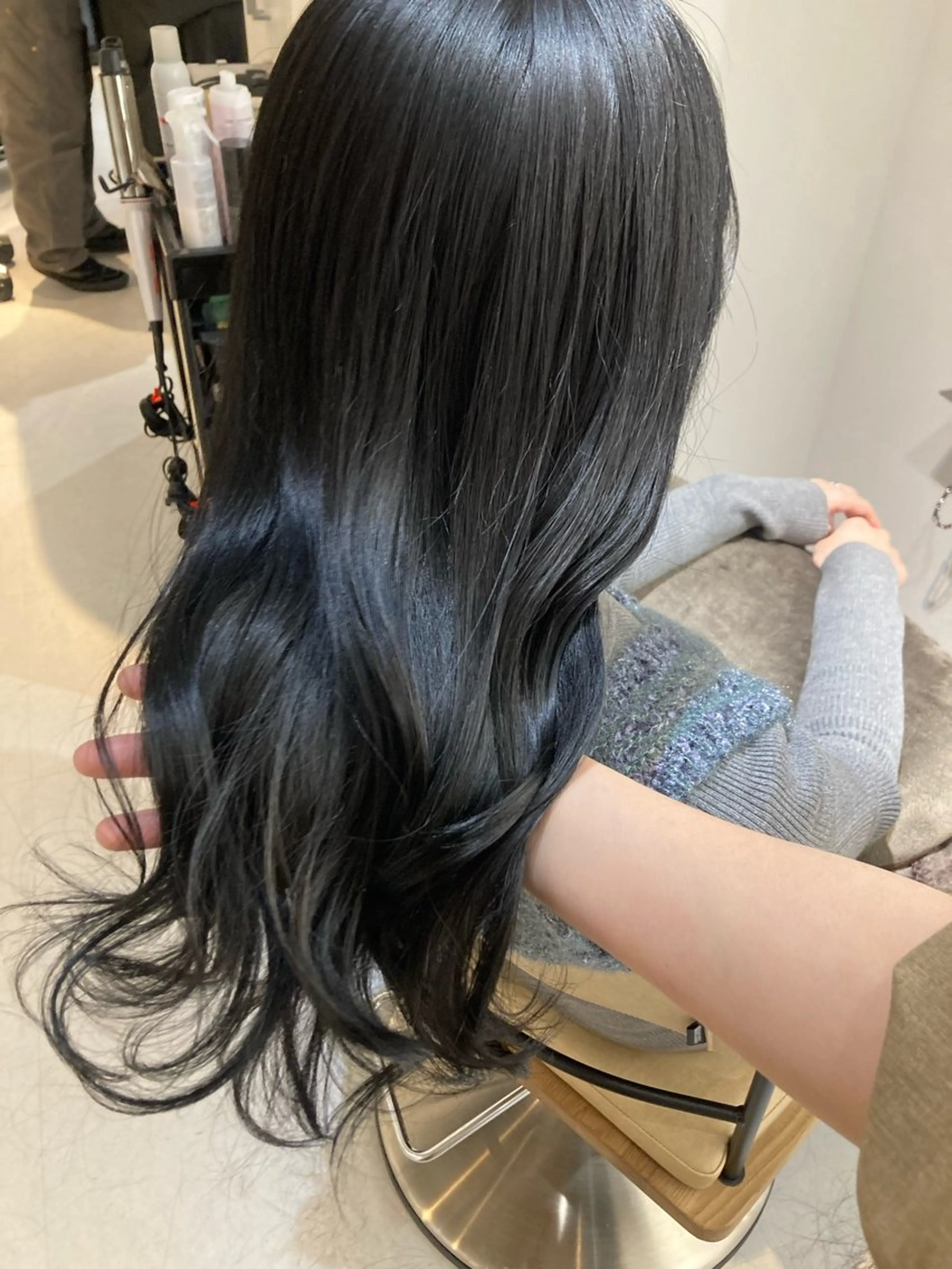 セミロング ✨色持ちの良い艶 カラー✨蟹江真世のヘアスタイル