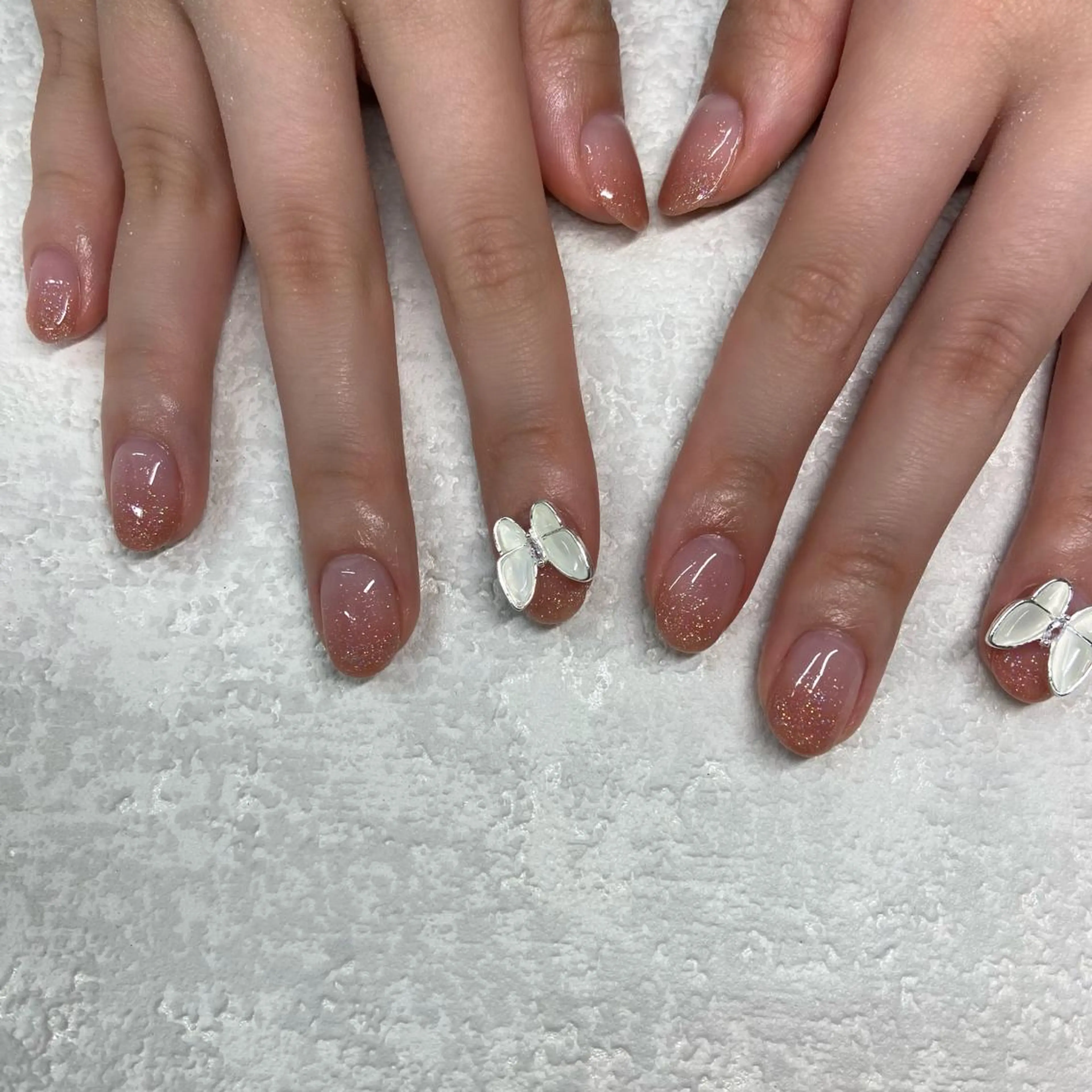 ネイル ハンドネイル HIKARI 4uまつ毛ネイルのネイルデザイン