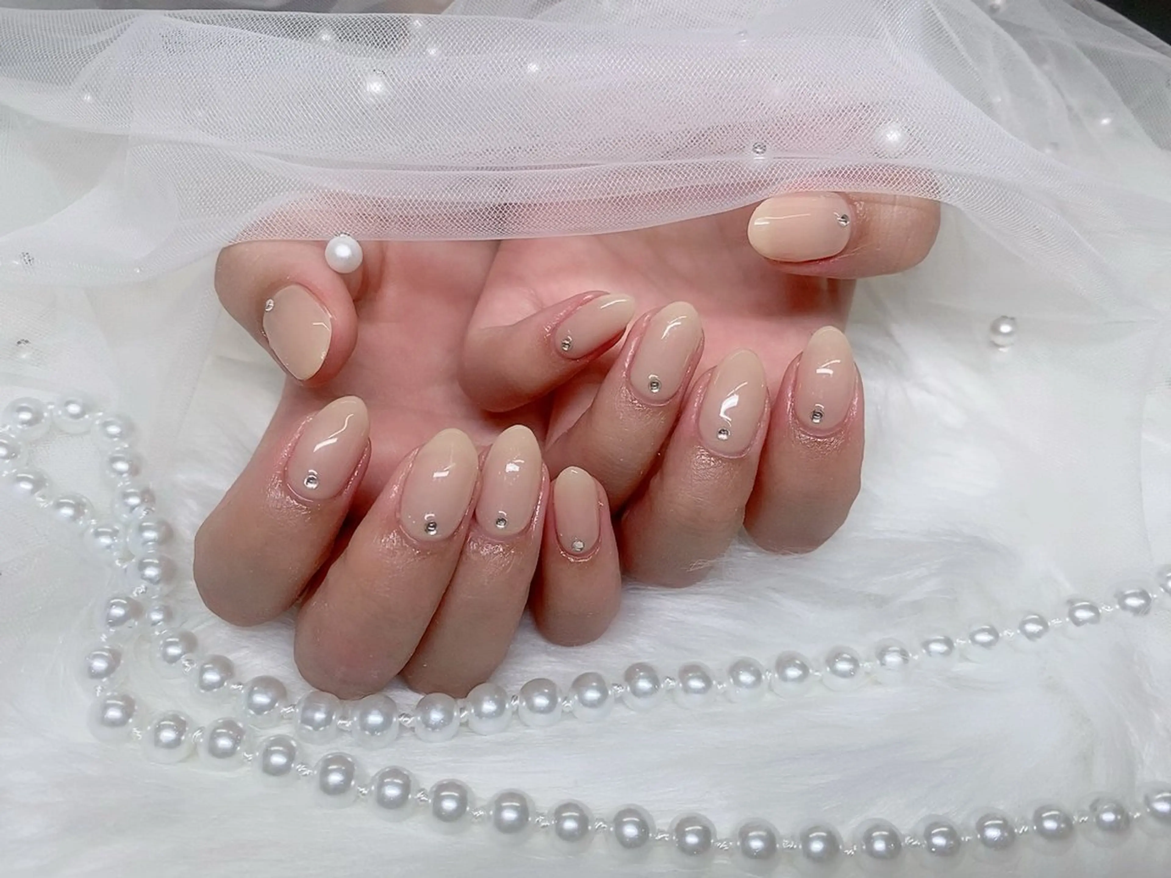 ネイル ワンカラーネイル ストーンネイル ETERNA Nail 銀座店【パラジェル/フィルイン/チップ長さだし/マグネット/ニュアンス】所属・ア カリのネイルデザイン