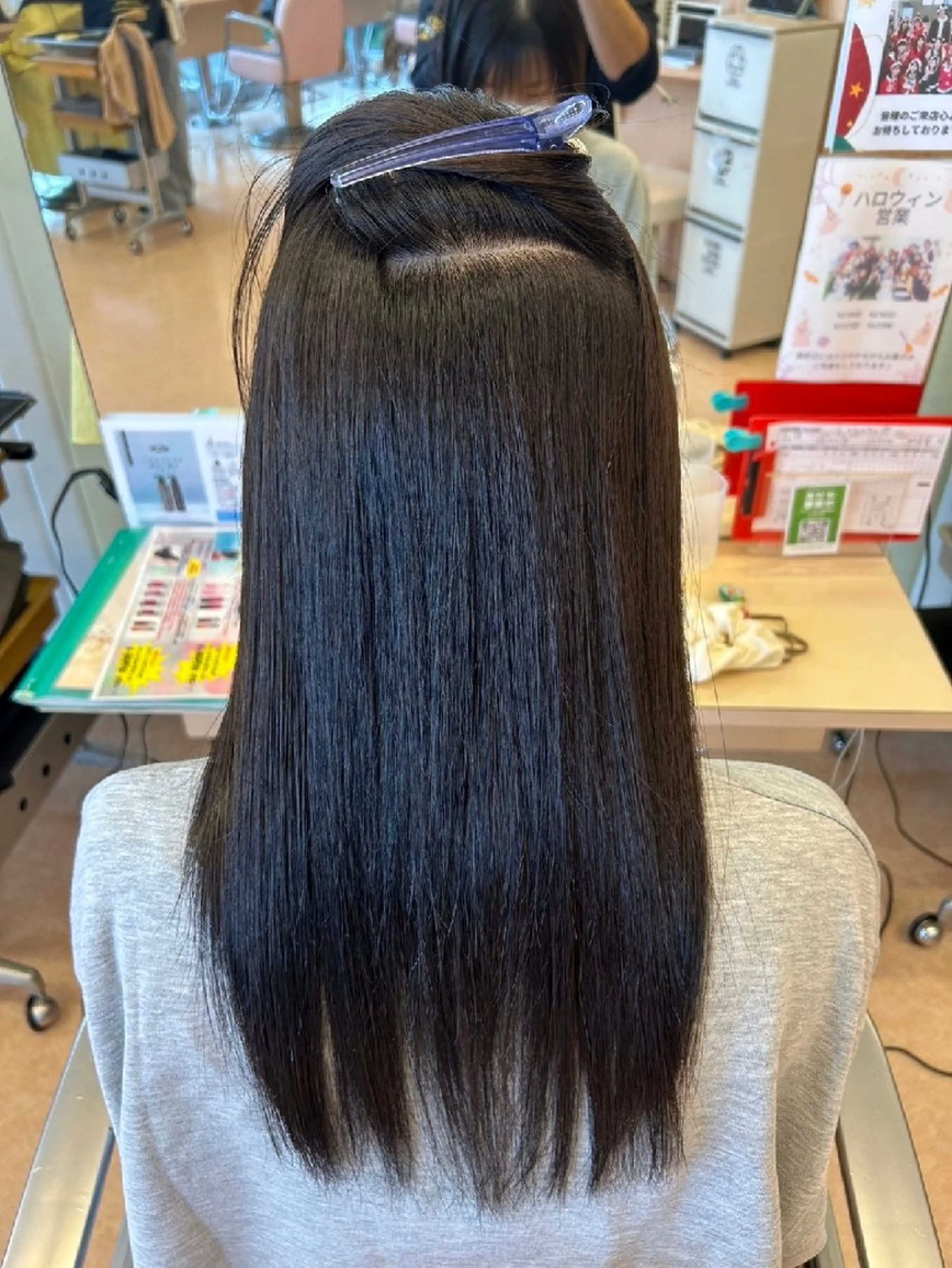 ミディアム 鈴木 優里花のヘアスタイル