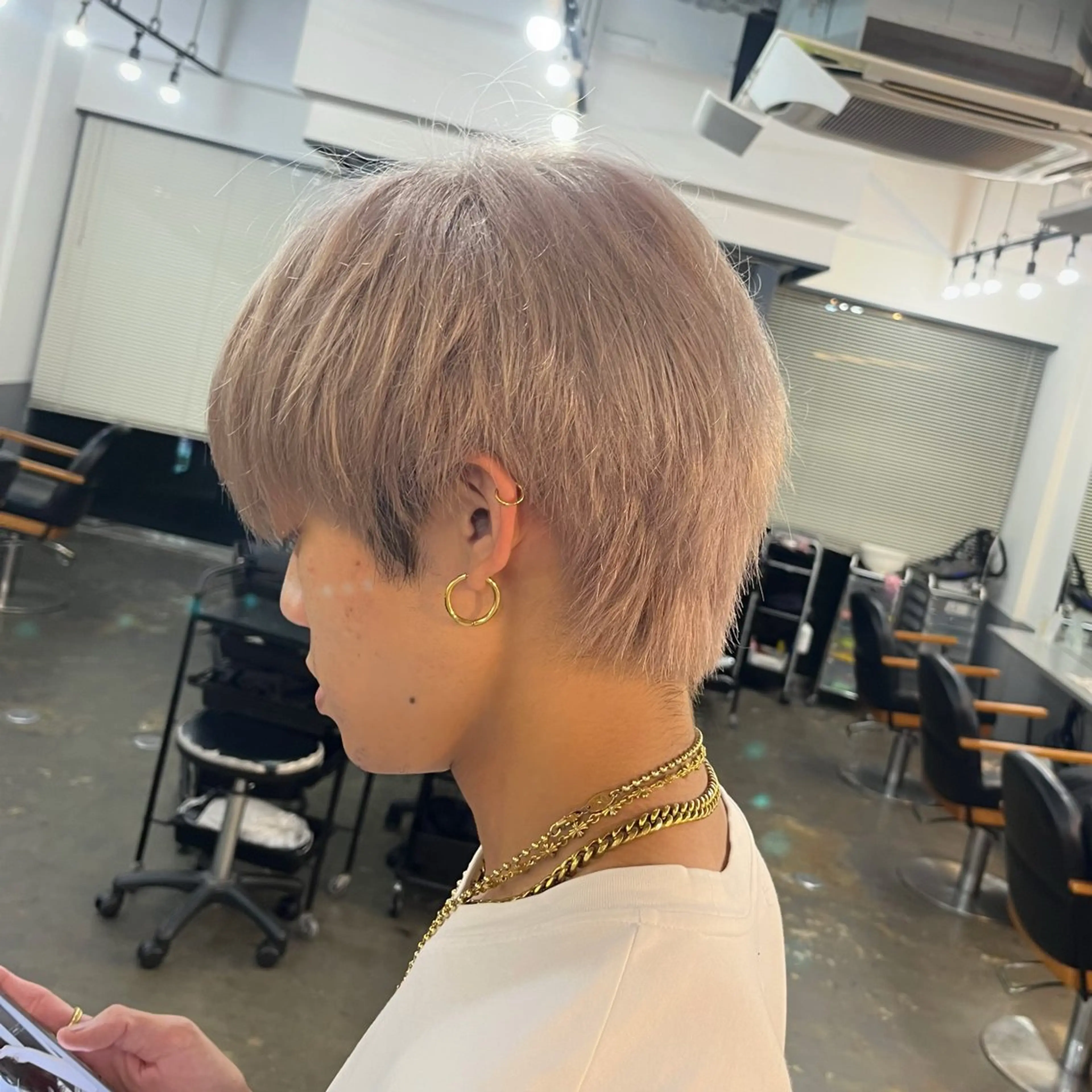 カラー ブリーチ/ハイトーン ボブ🐥HIYORIのヘアスタイル