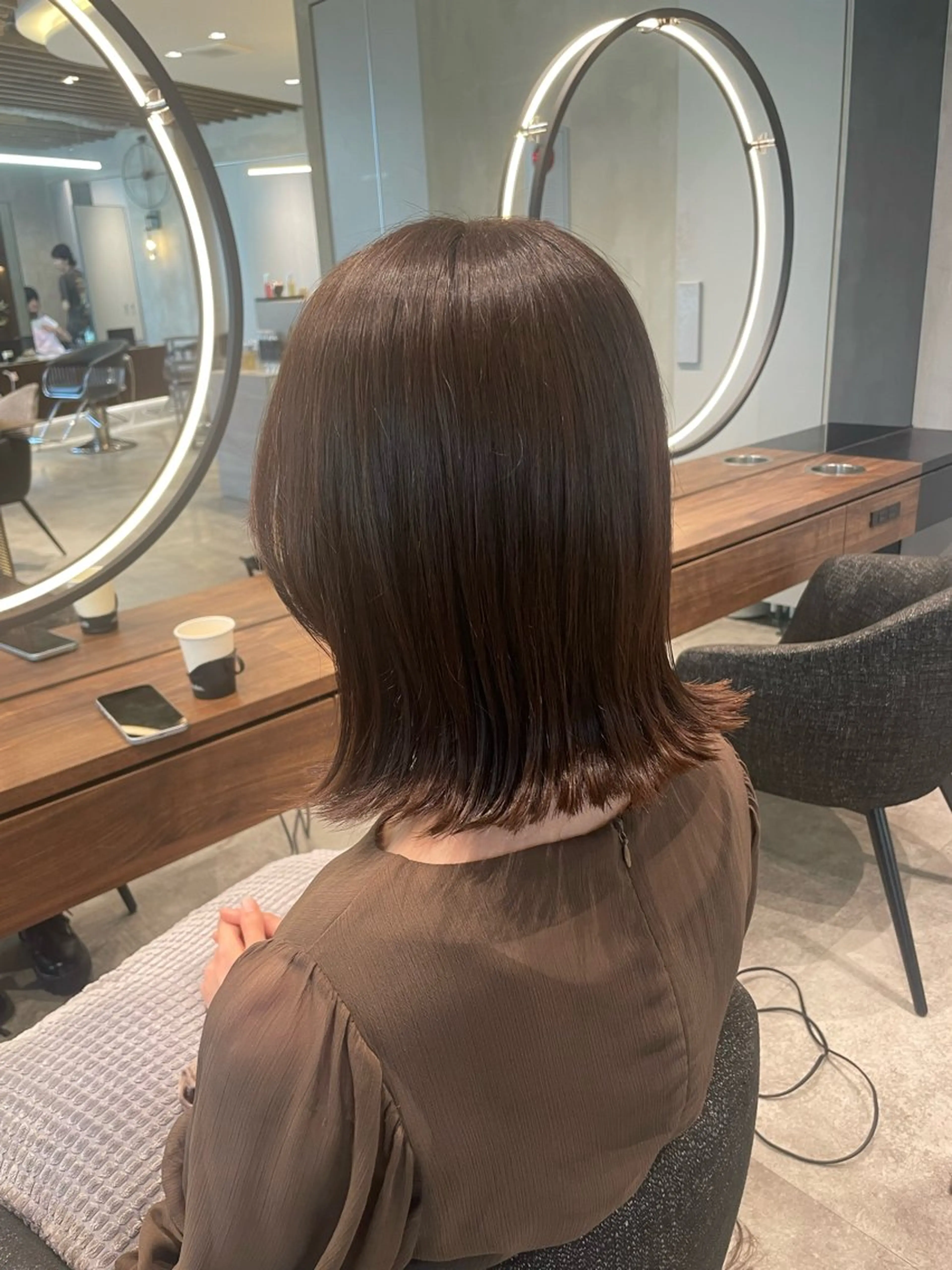 ミディアム カラー Toiro 新宿所属・新宿/新宿三丁目 yuinaのヘアスタイル