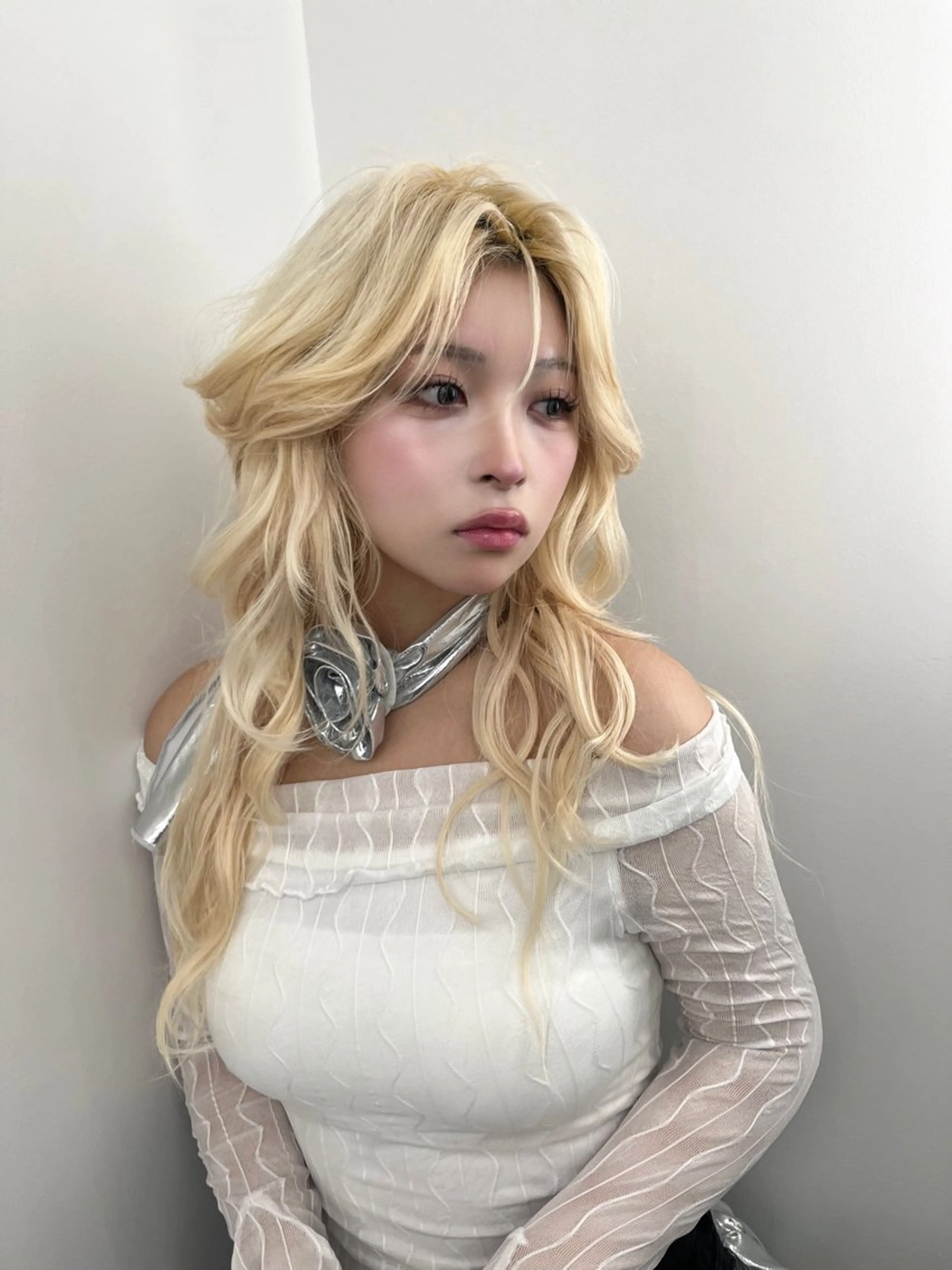 ロング カラー ベージュカラー ブリーチ ケアブリーチ ハイトーンカラー レイヤーカット カット ヘアカラー トリートメント 透明感カラー✨🩵 韓国ヘアkanatoのヘアスタイル