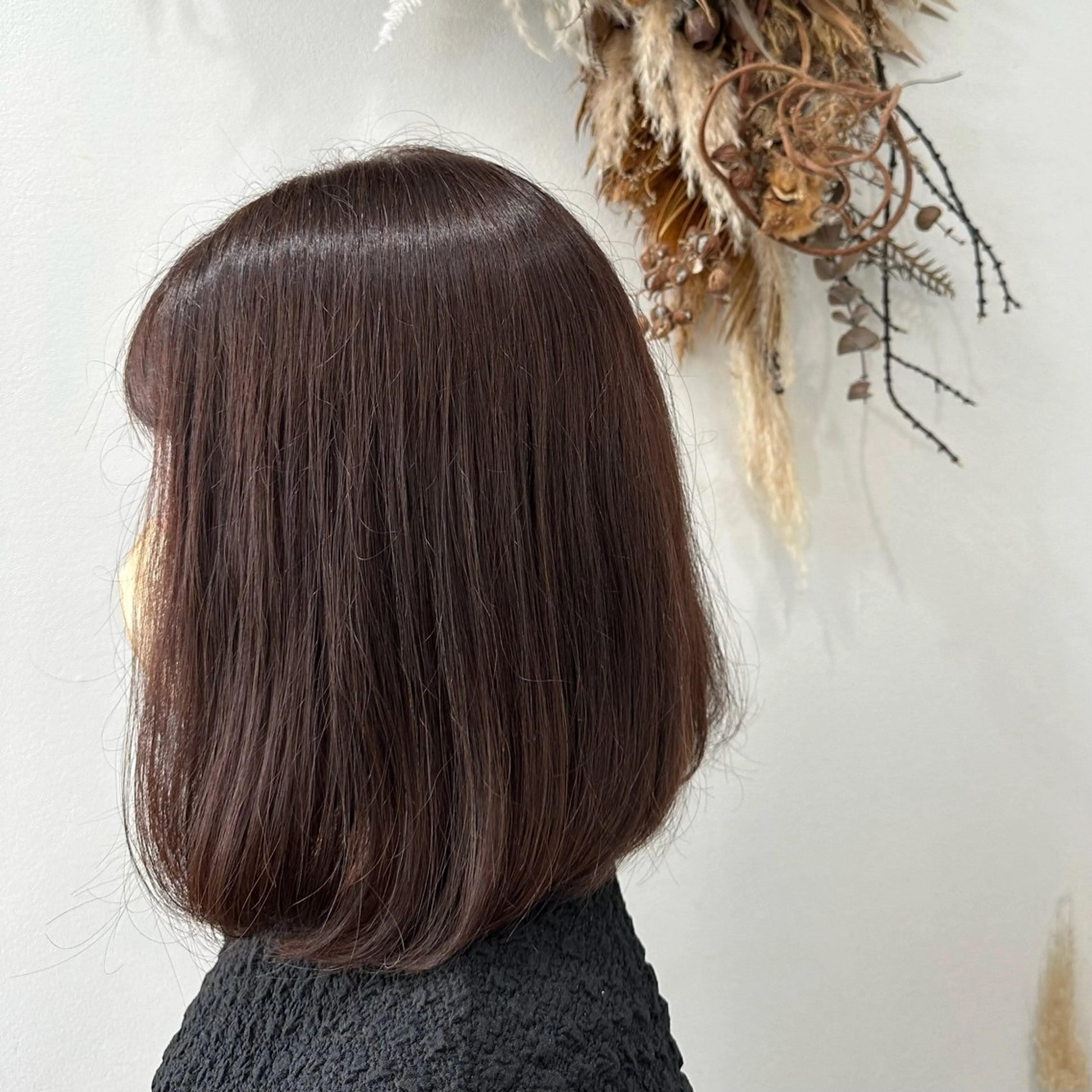 ミディアム カラー ヘアアレンジ ピンクカラー 岩本みるか/ 暖色カラー/ベージュのヘアスタイル