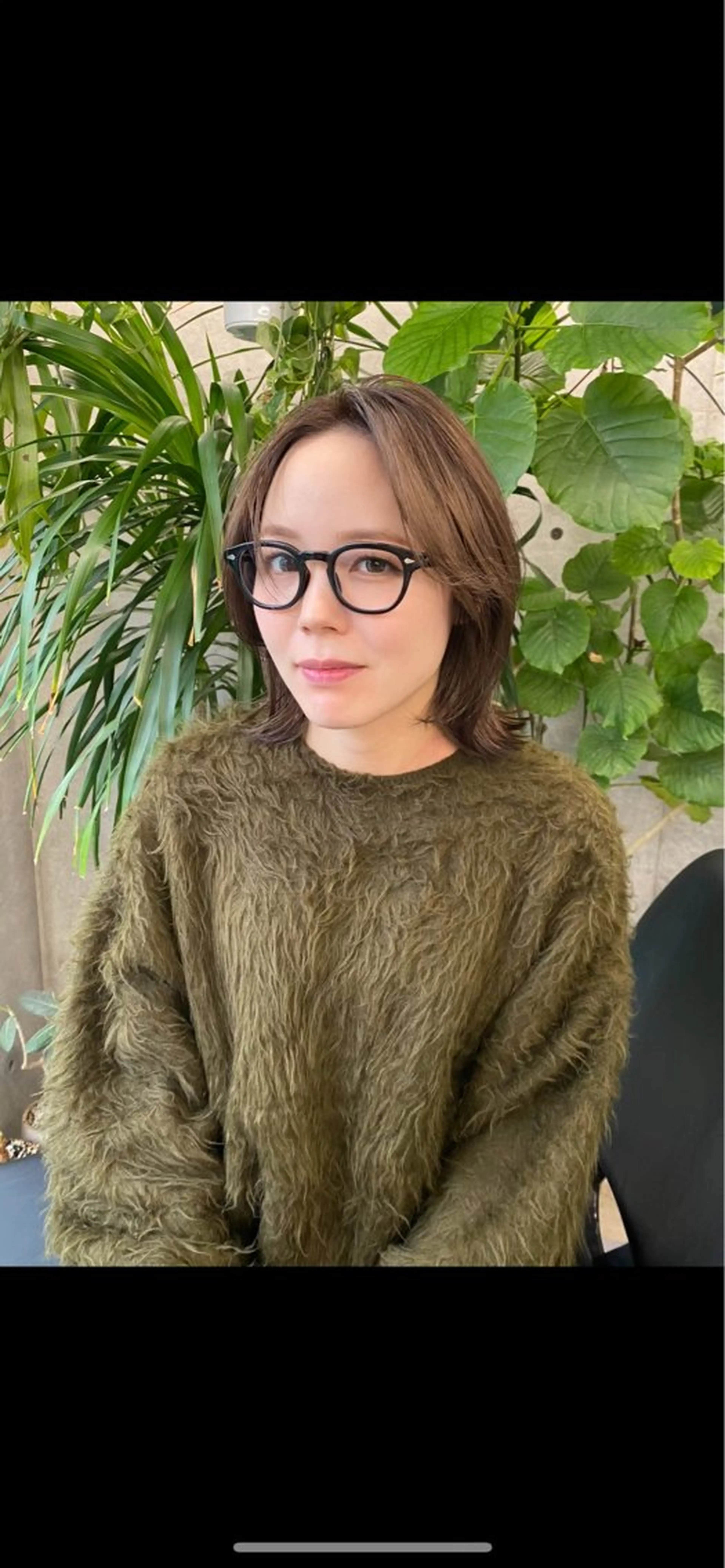 ミディアム カラー レイヤーカット カット ヘアカラー トリートメント 似合わせカット レイヤーボブウルフのヘアスタイル