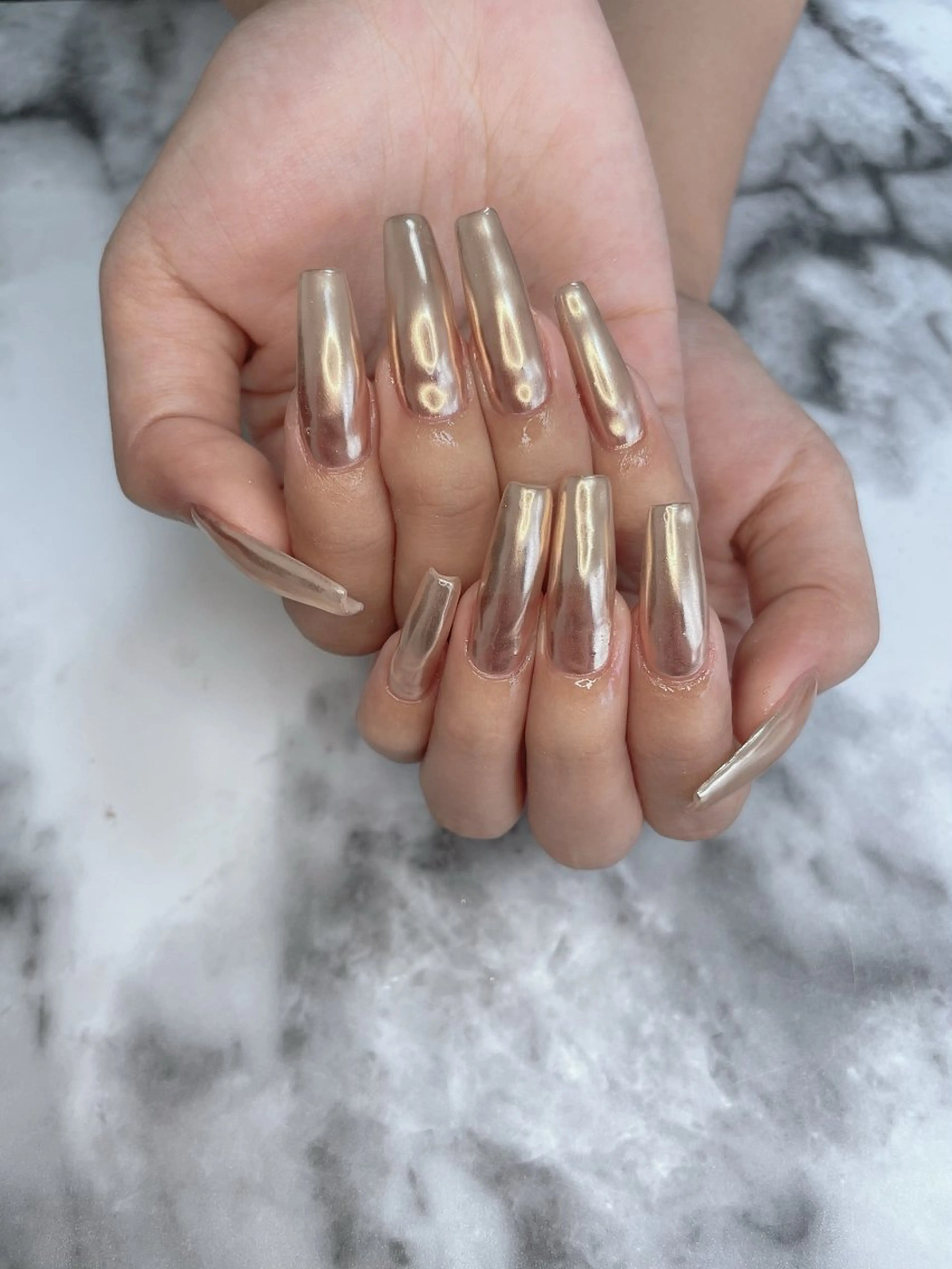 ネイル マグネットネイル ミラーネイル ハンドネイル salon de belnetta所属・kayo 💅のネイルデザイン