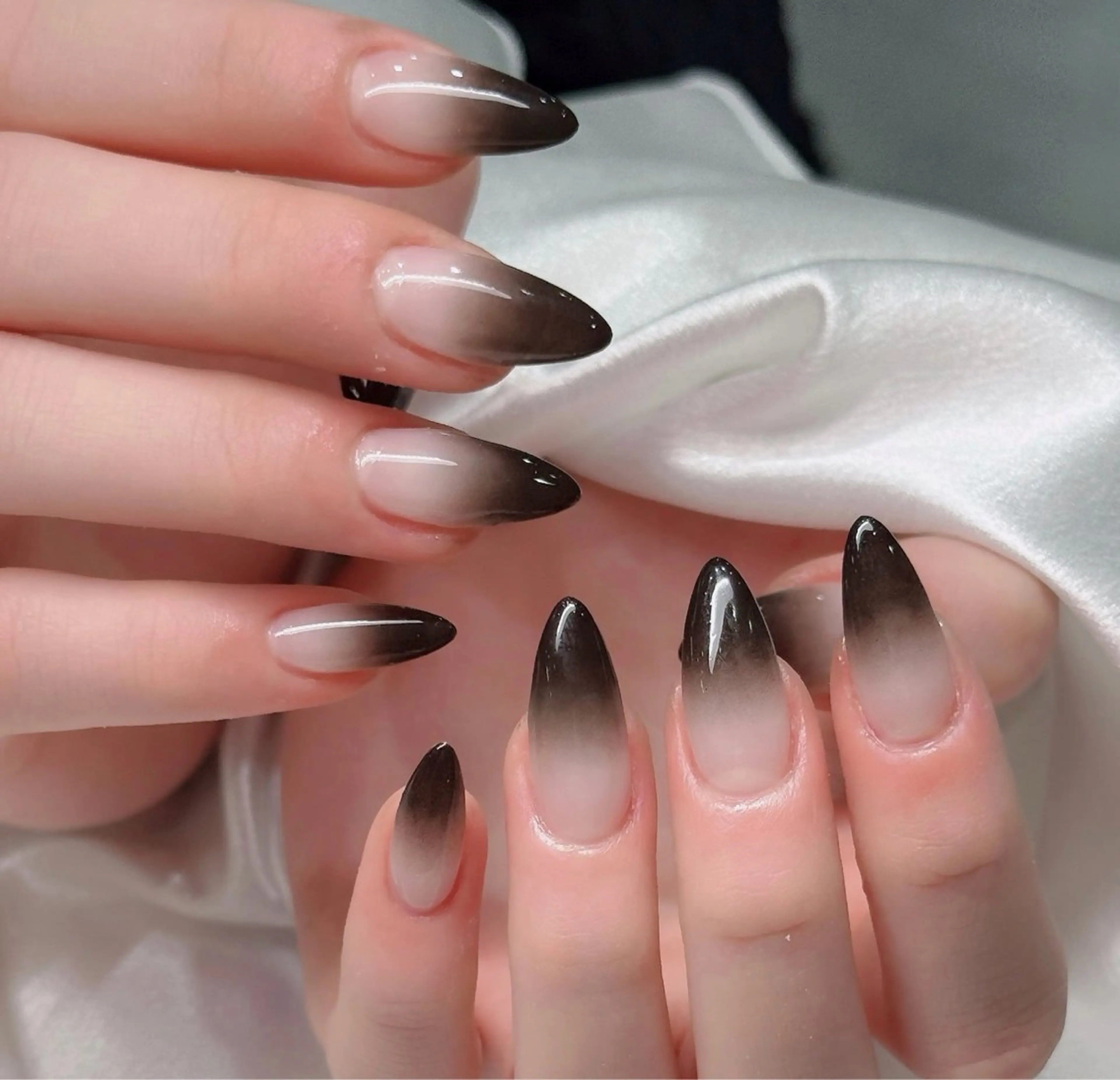 ネイル オーロラネイル ブルー チークネイル フットネイル フレンチネイル ハンドネイル HANA ハナのネイルデザイン