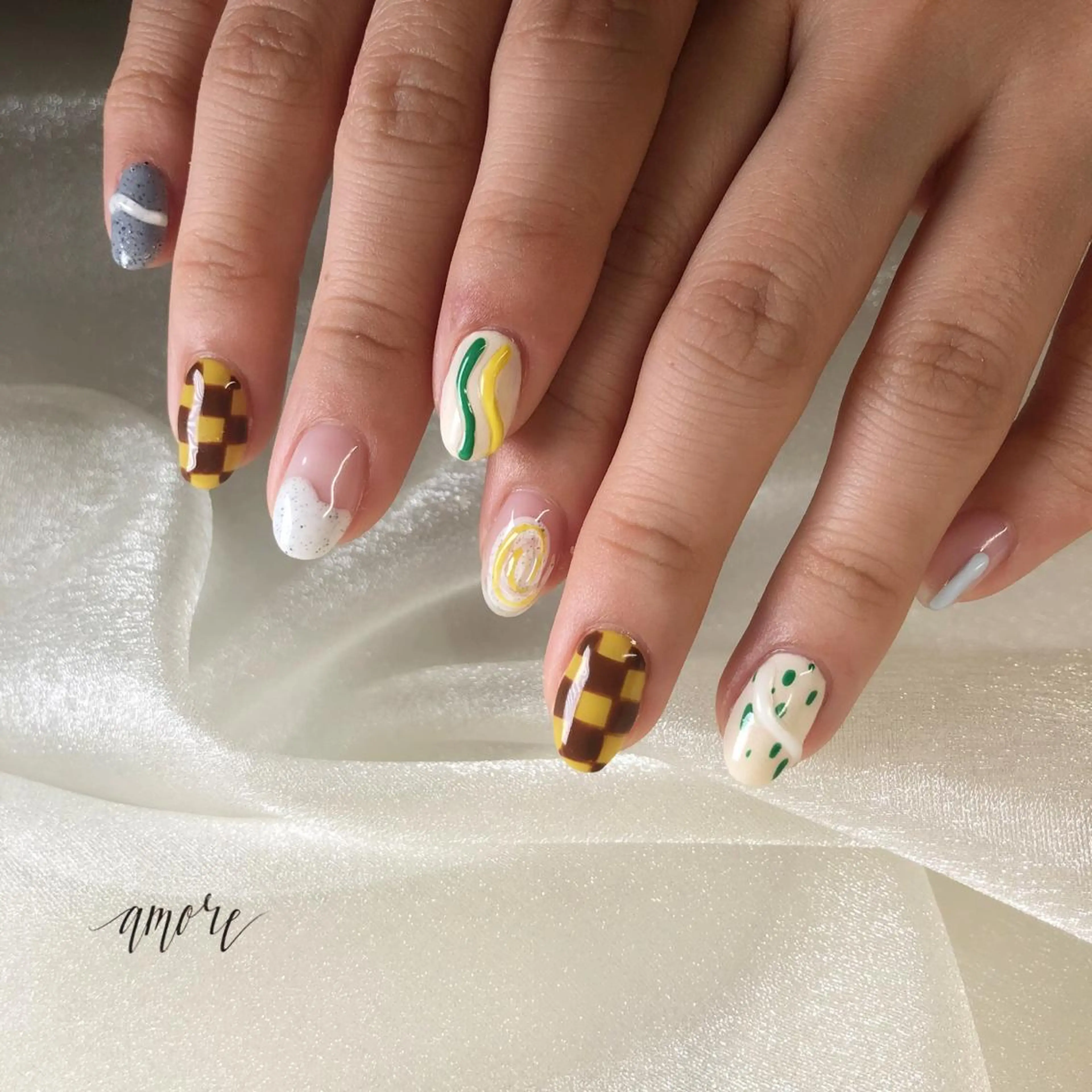 ネイル アートネイル クリアネイル ジェルネイル 氷ネイル・うるうるネイル マグネットネイル You kyehwaのネイルデザイン