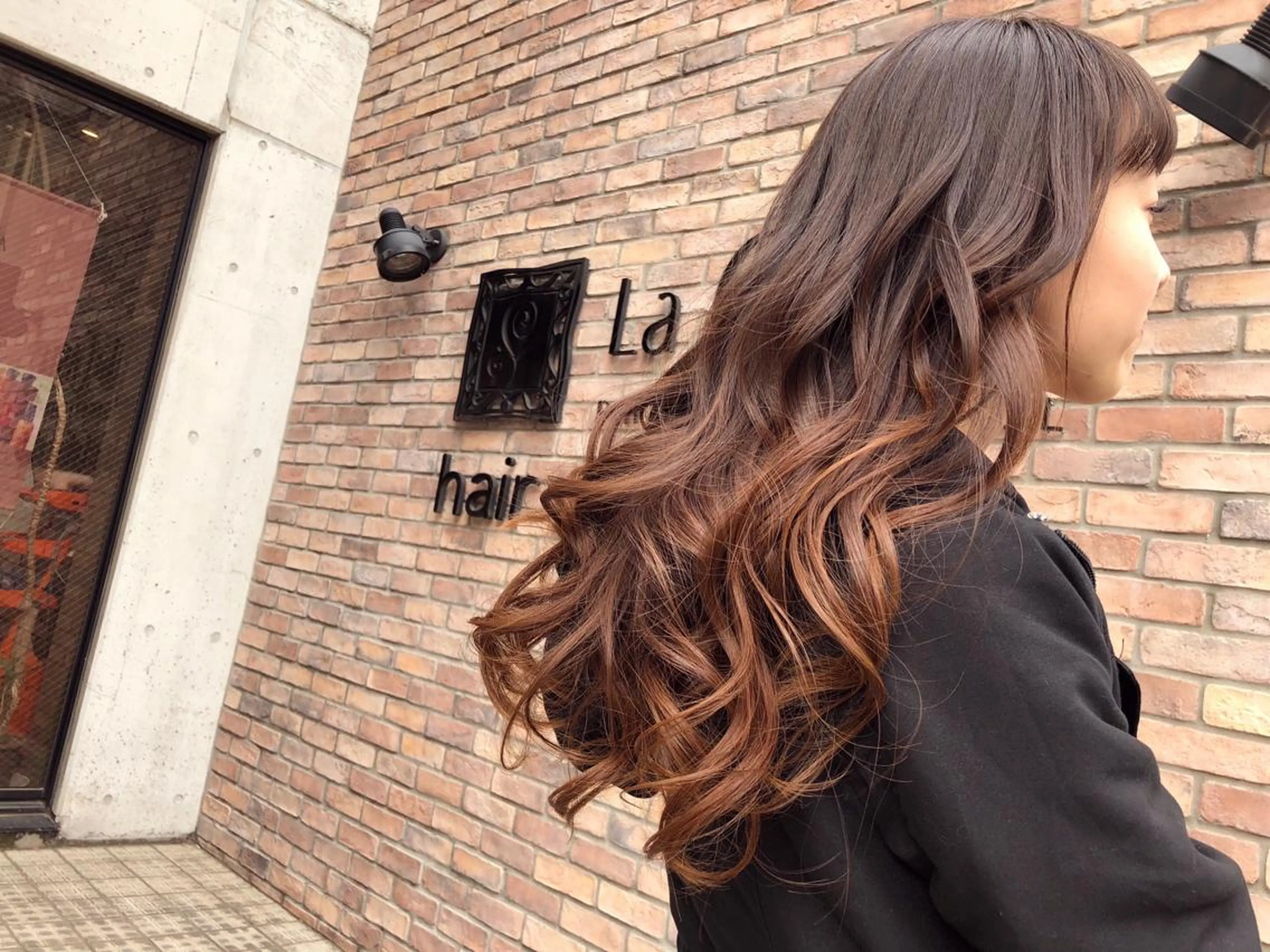 カラー ブリーチ グラデーションカラー ブリーチなしカラー La CASTA  hair stylist club所属・大橋 祐介のヘアスタイル