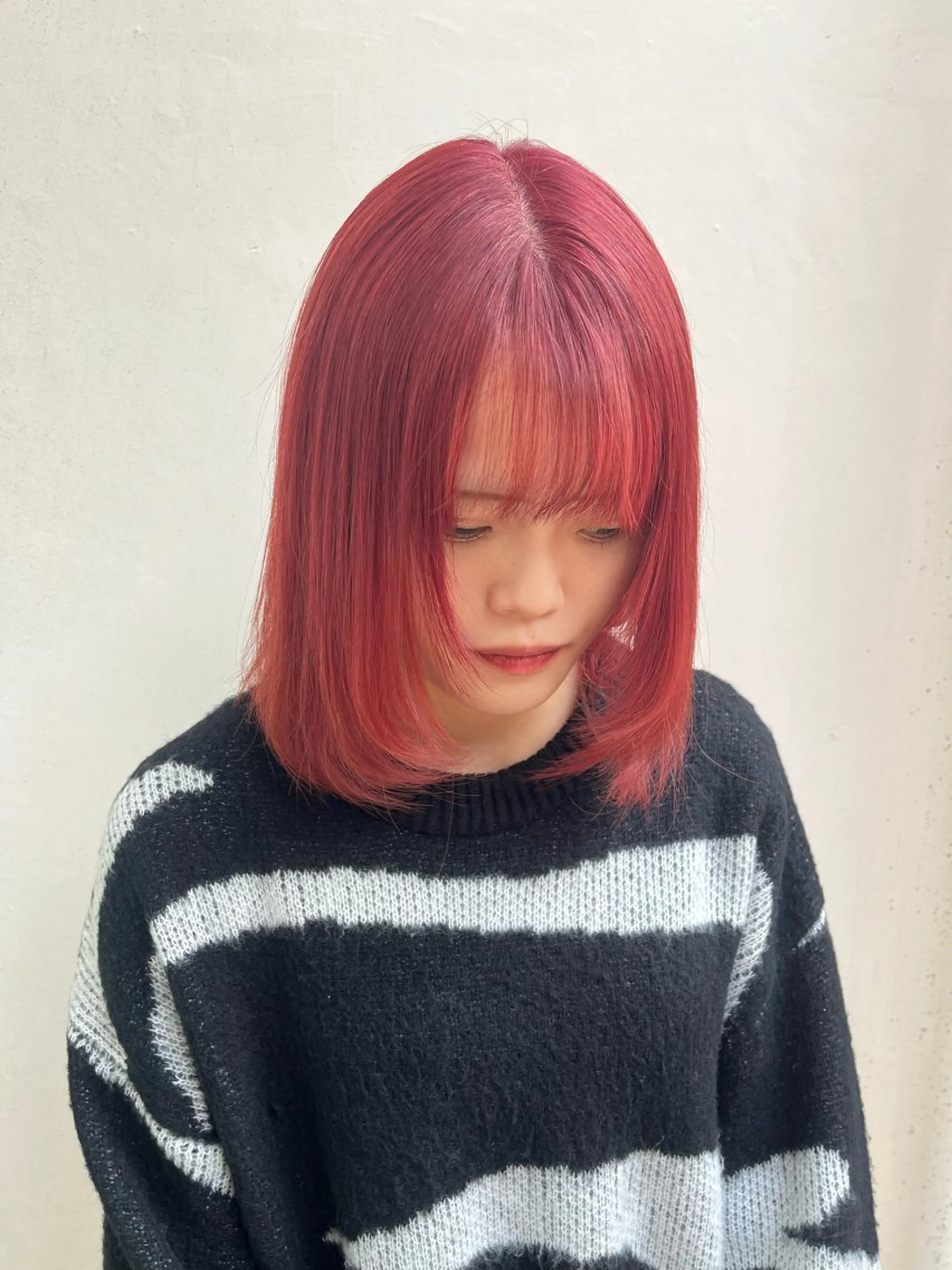 ミディアム ヘアカラー トリートメント 韓国風透明感カラー 💎YUI💎のヘアスタイル