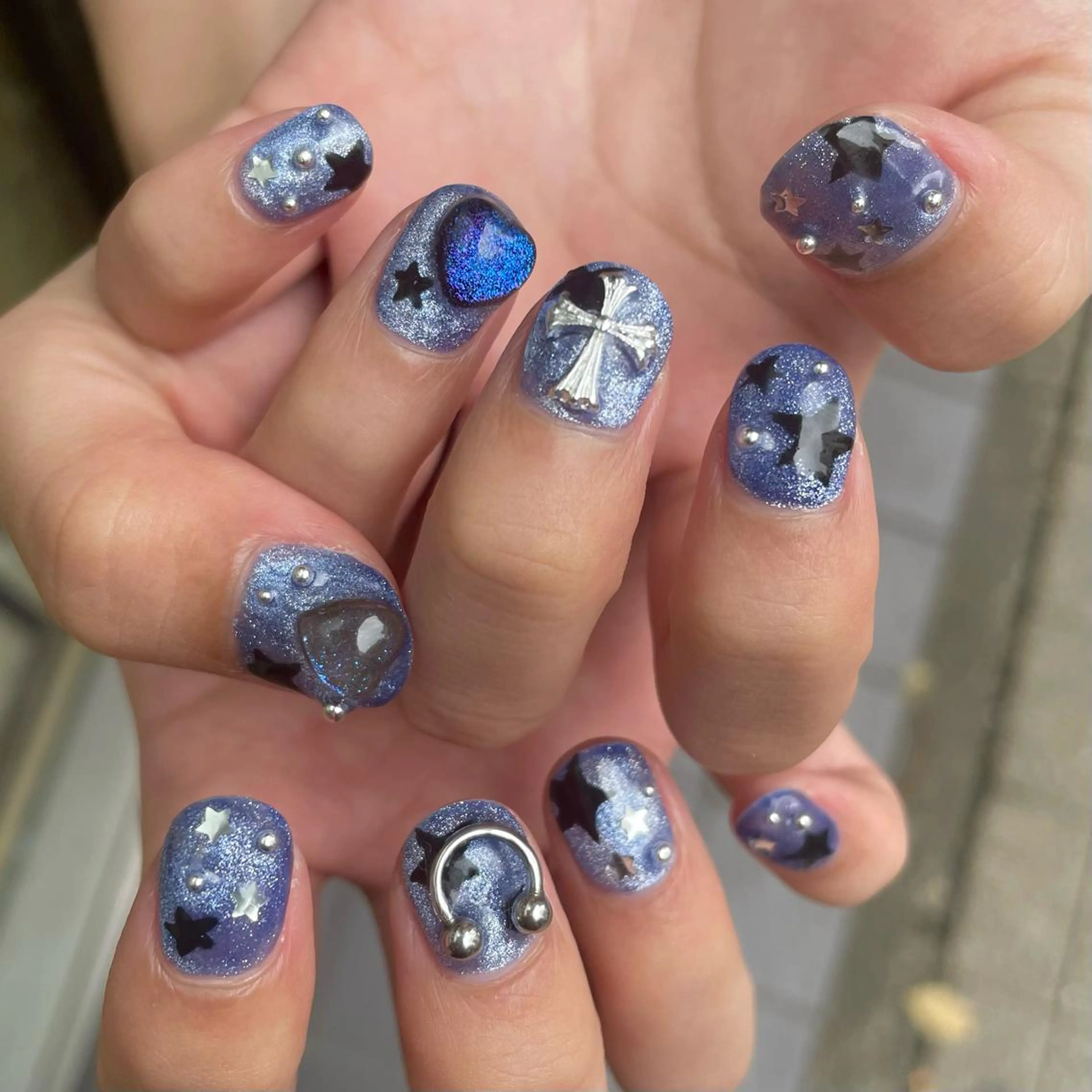 ネイル 【 ﾈｲﾘｽﾄ&ｱｲ ﾘｽﾄ】キヨカのネイルデザイン