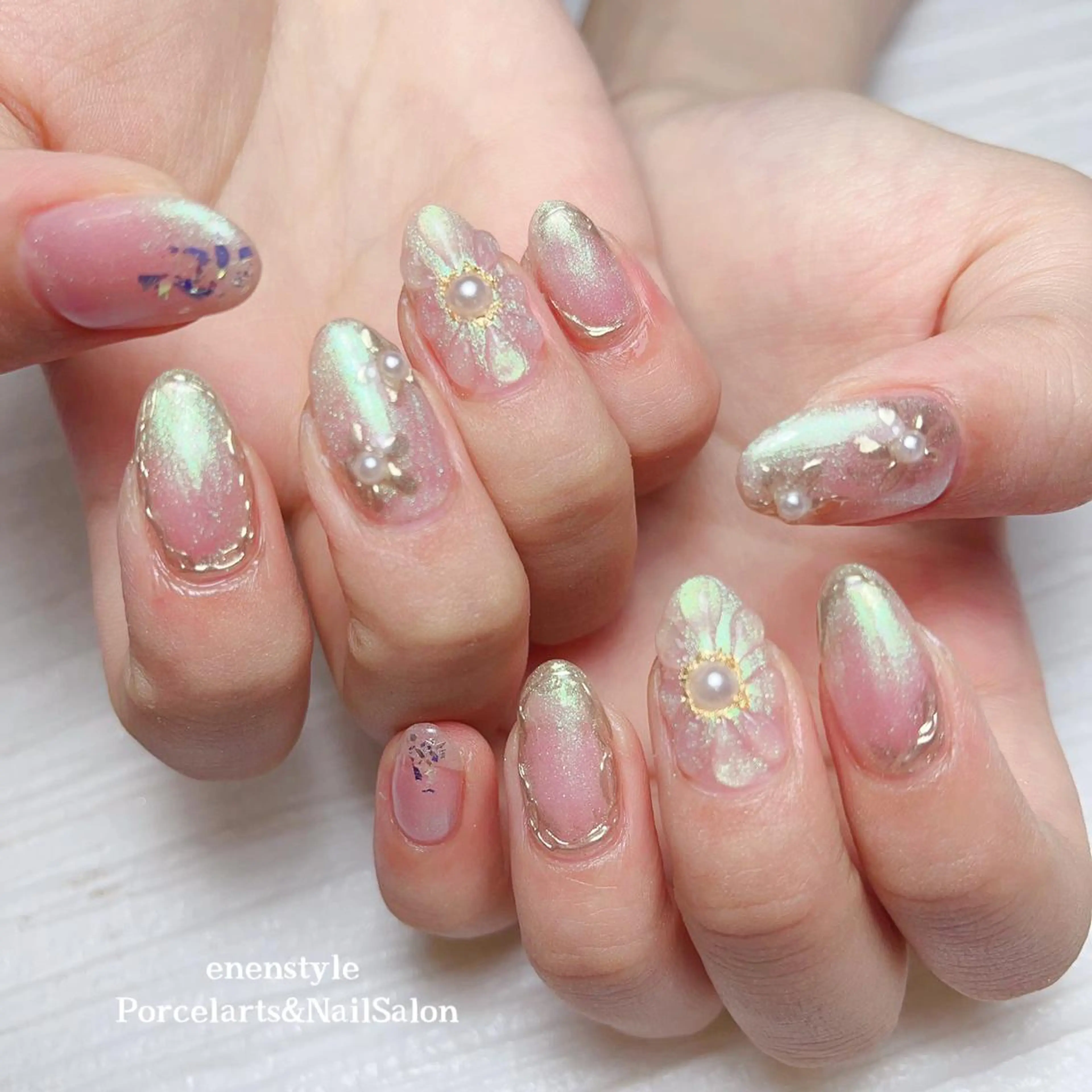 ミディアム ネイル 👑enen style👑のネイルデザイン