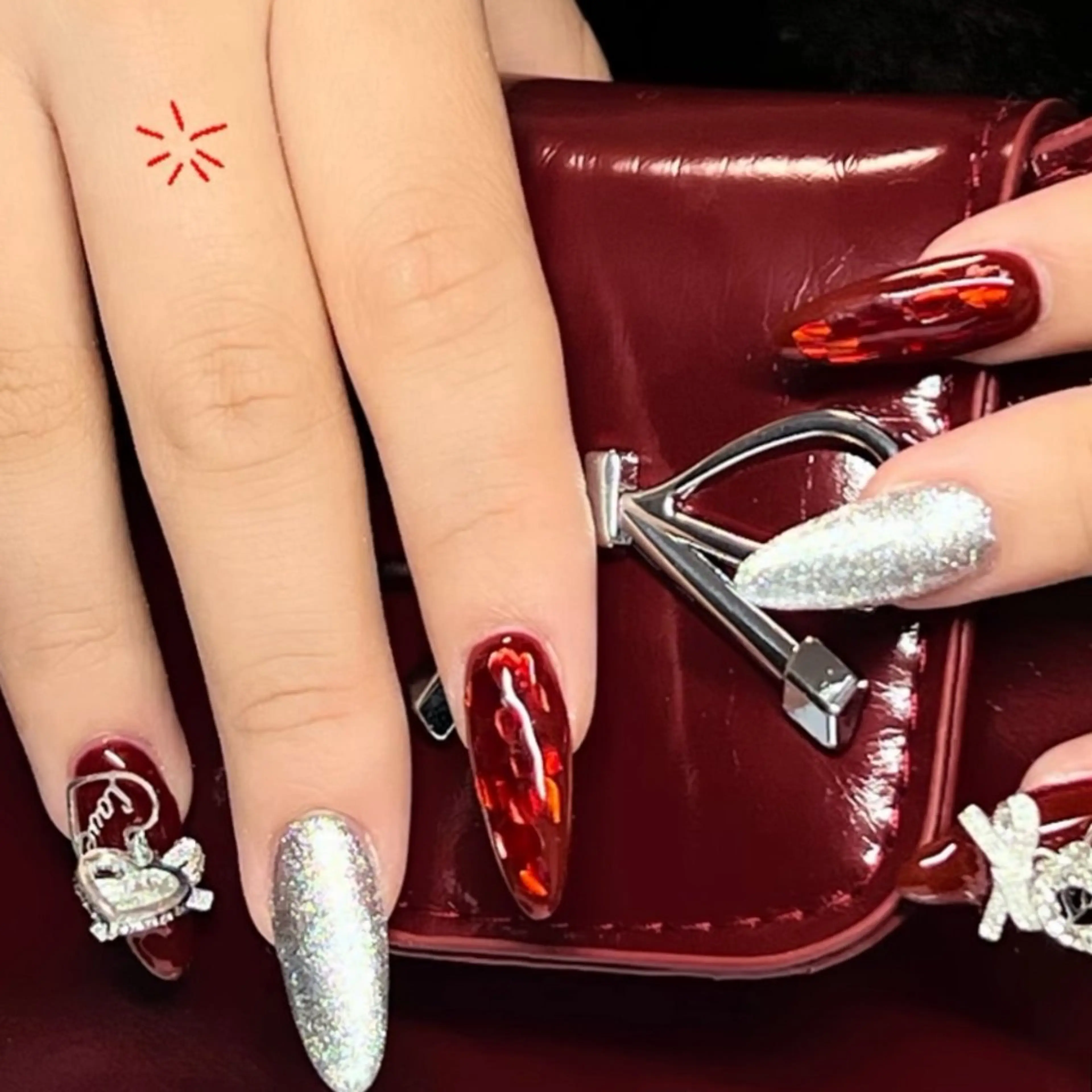 ネイル 8appy ARTstudioのネイルデザイン