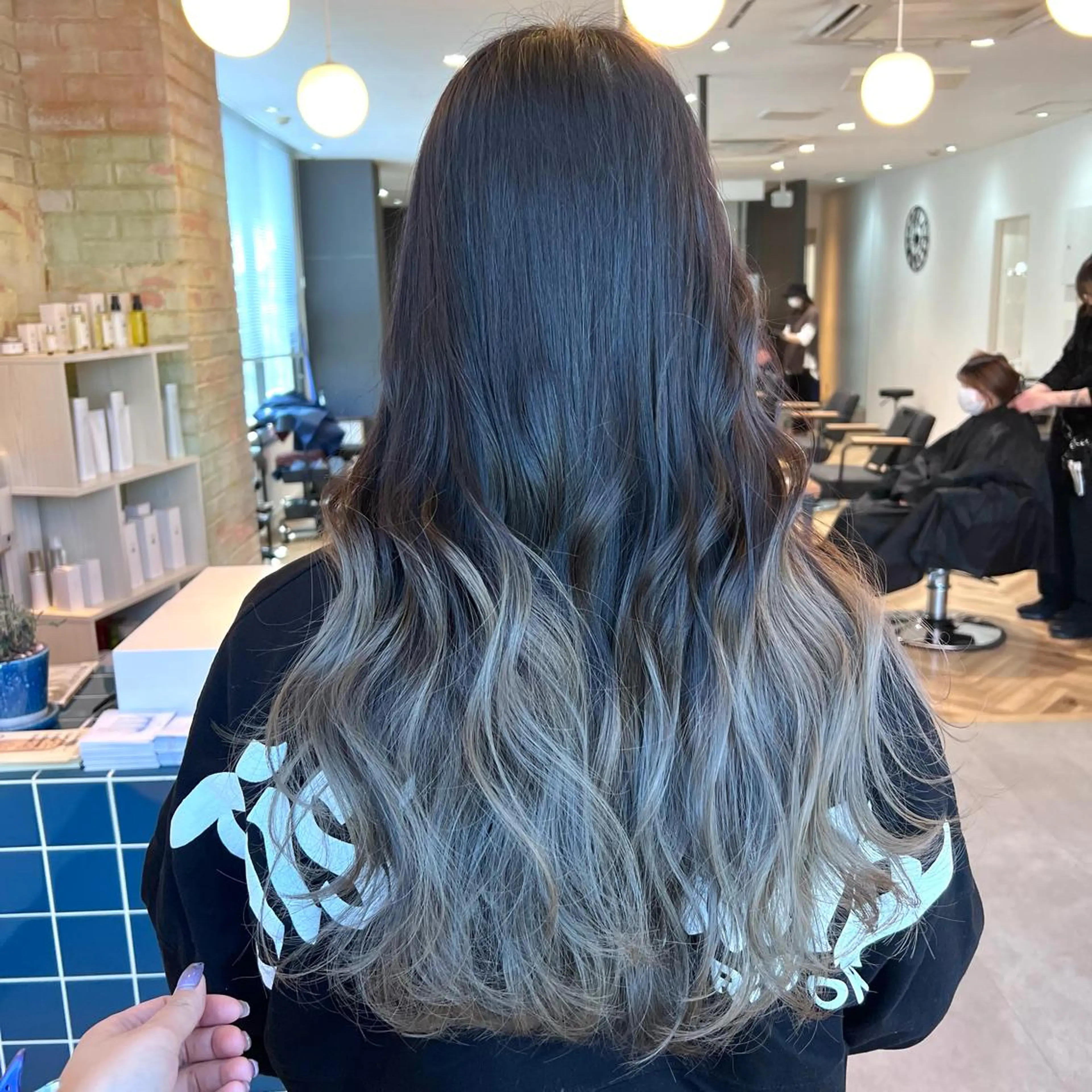 ロング カラー YUNA ユウナのヘアスタイル