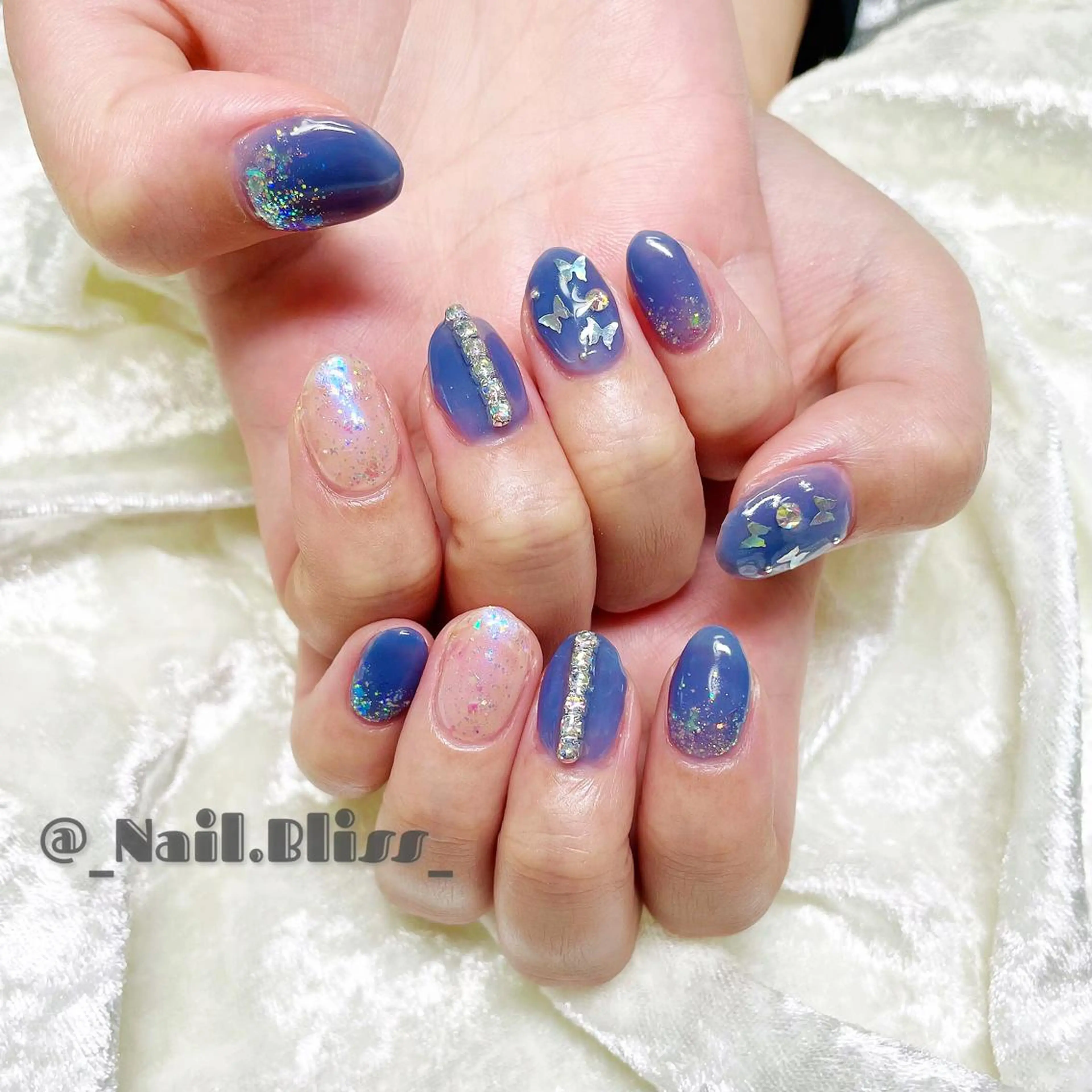 ネイル オーロラネイル シンプルネイル ハンドネイル NAIL BLISSのネイルデザイン