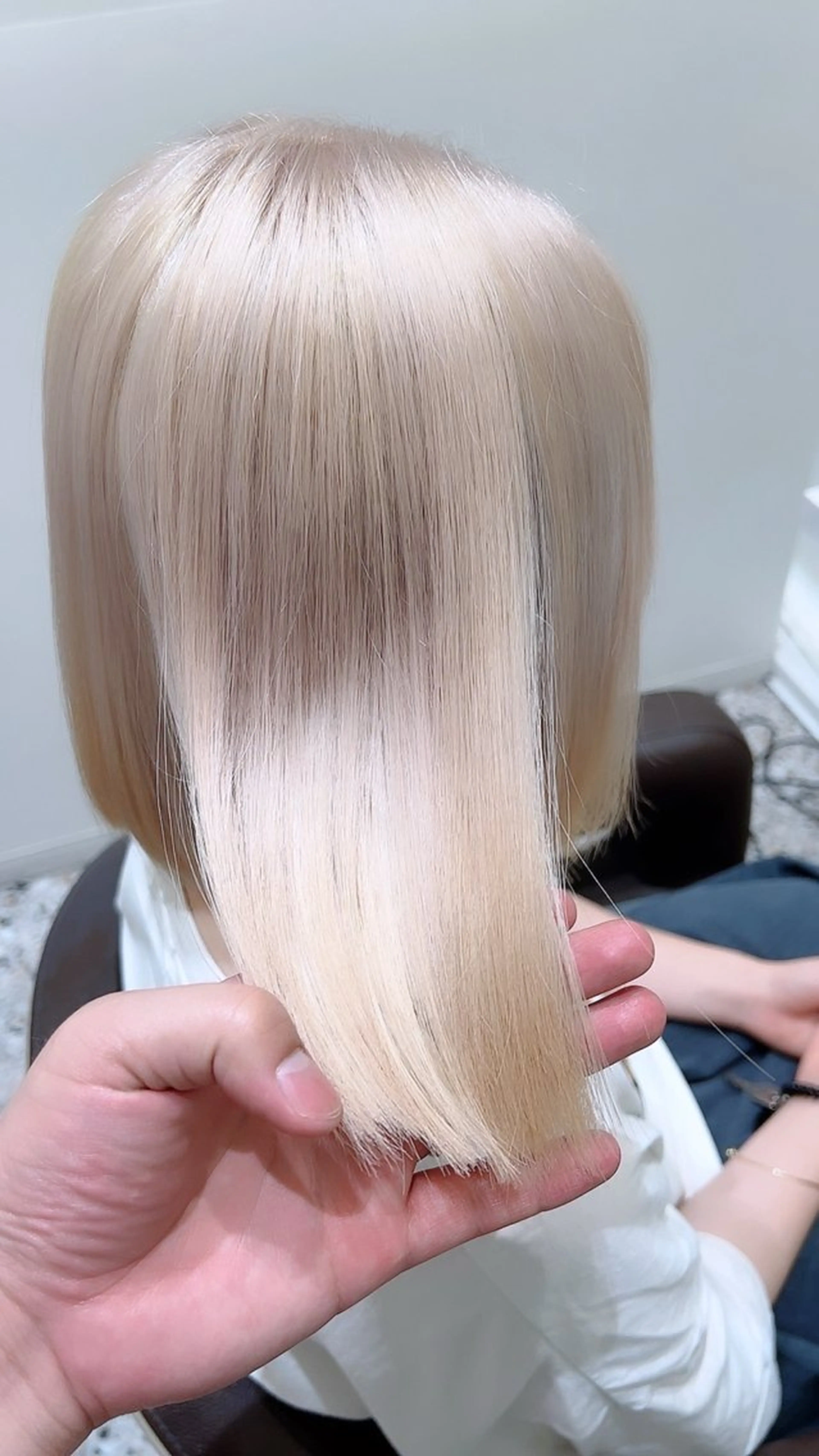 カラー カラースペシャリスト ・齊藤 羽瑠輝のヘアスタイル