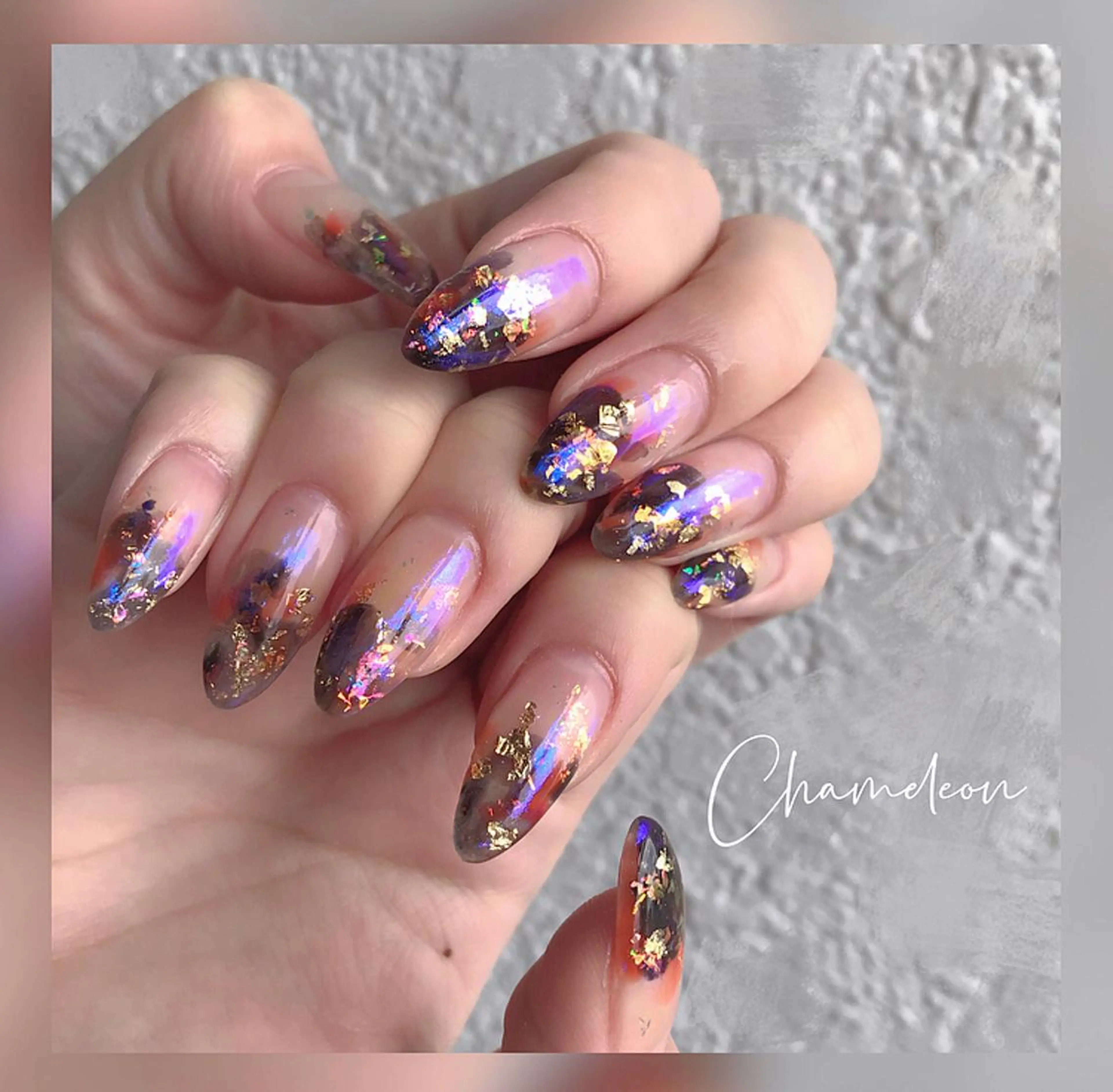 ネイル ブルー ニュアンスネイル ハンドネイル 《カメレオン》 西田美輝のヘアスタイル