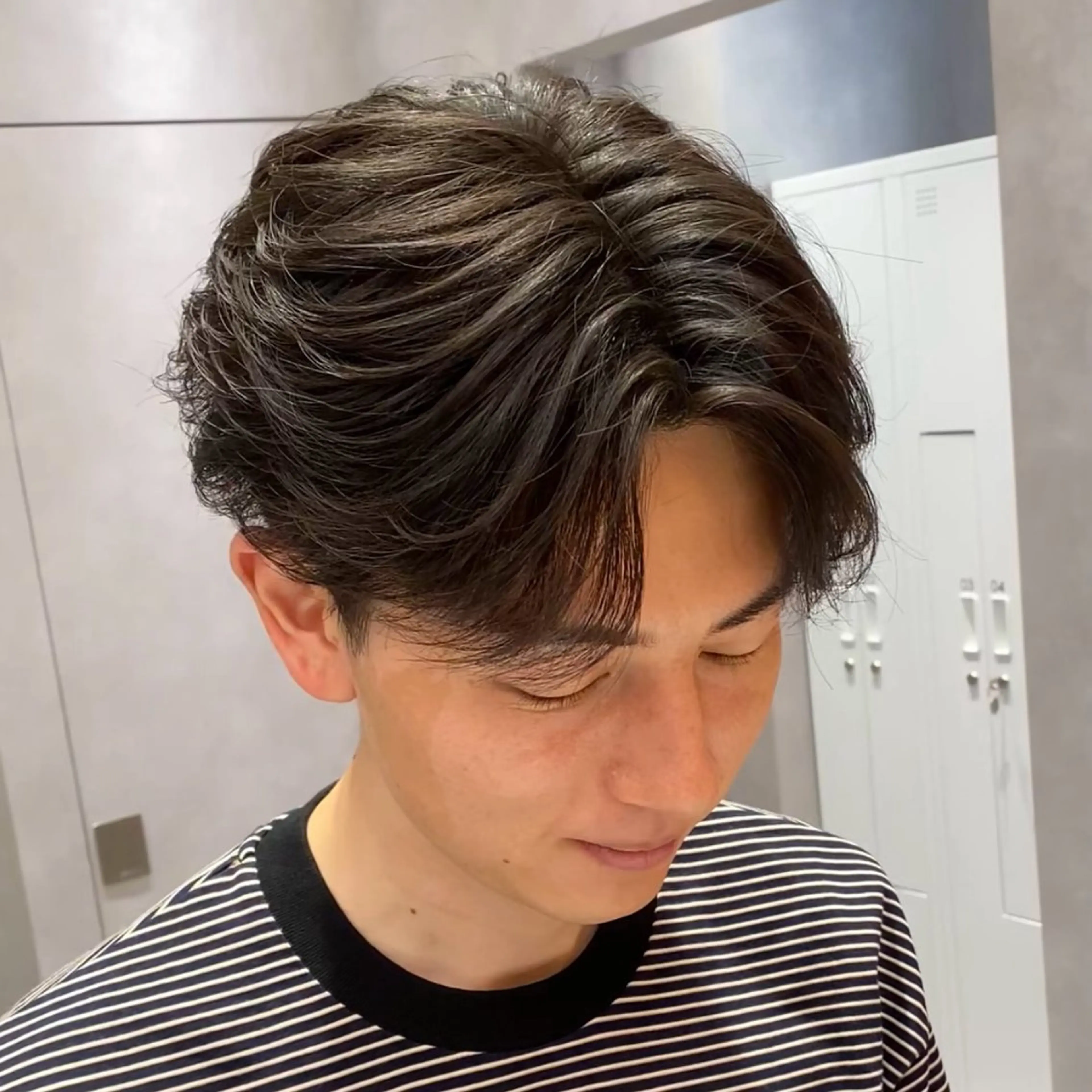 ショート カット パーマ 💎センターパート /新宿/モリオのヘアスタイル