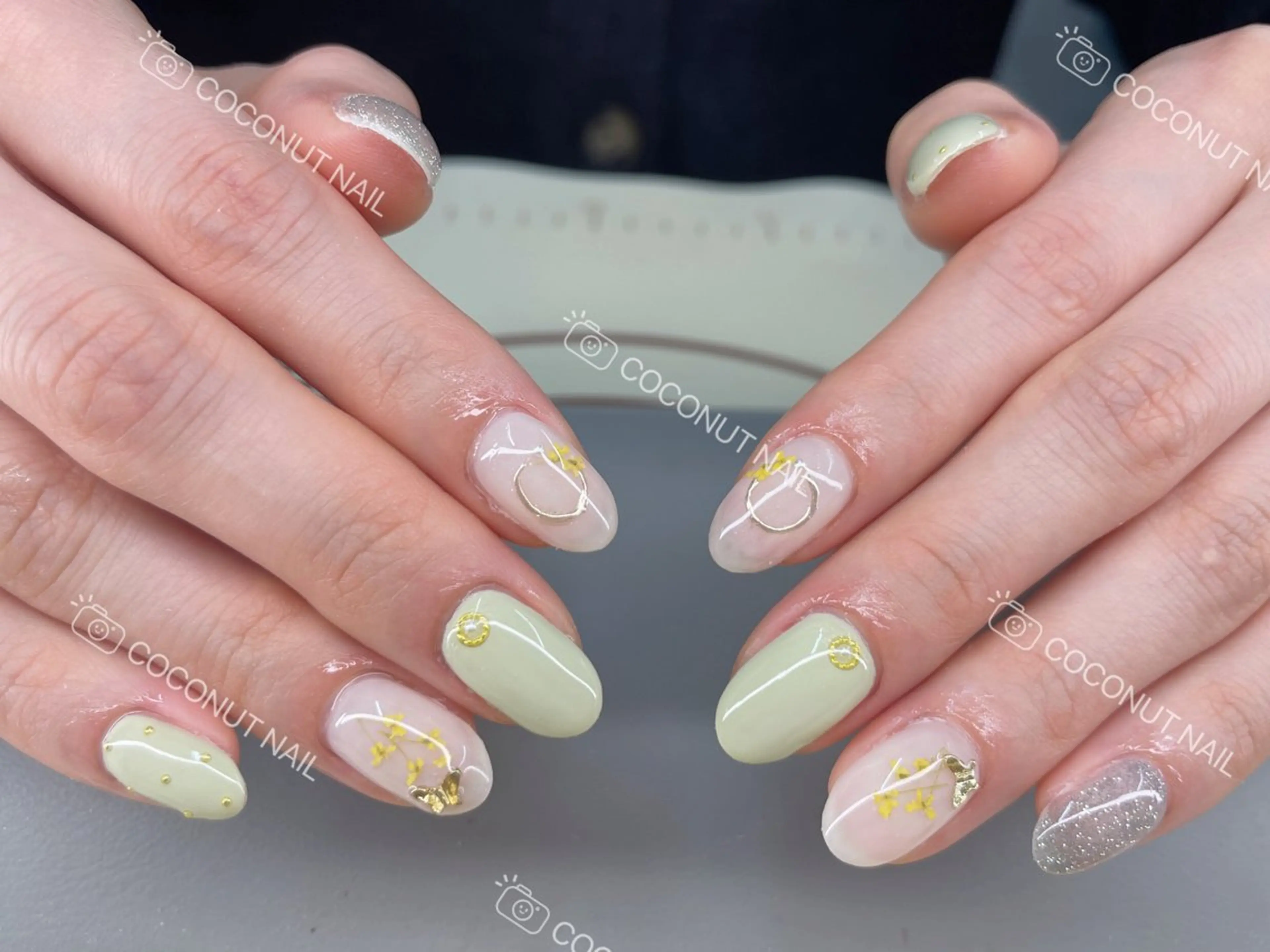 ネイル ハンドネイル 神田 ココナッツのネイルデザイン