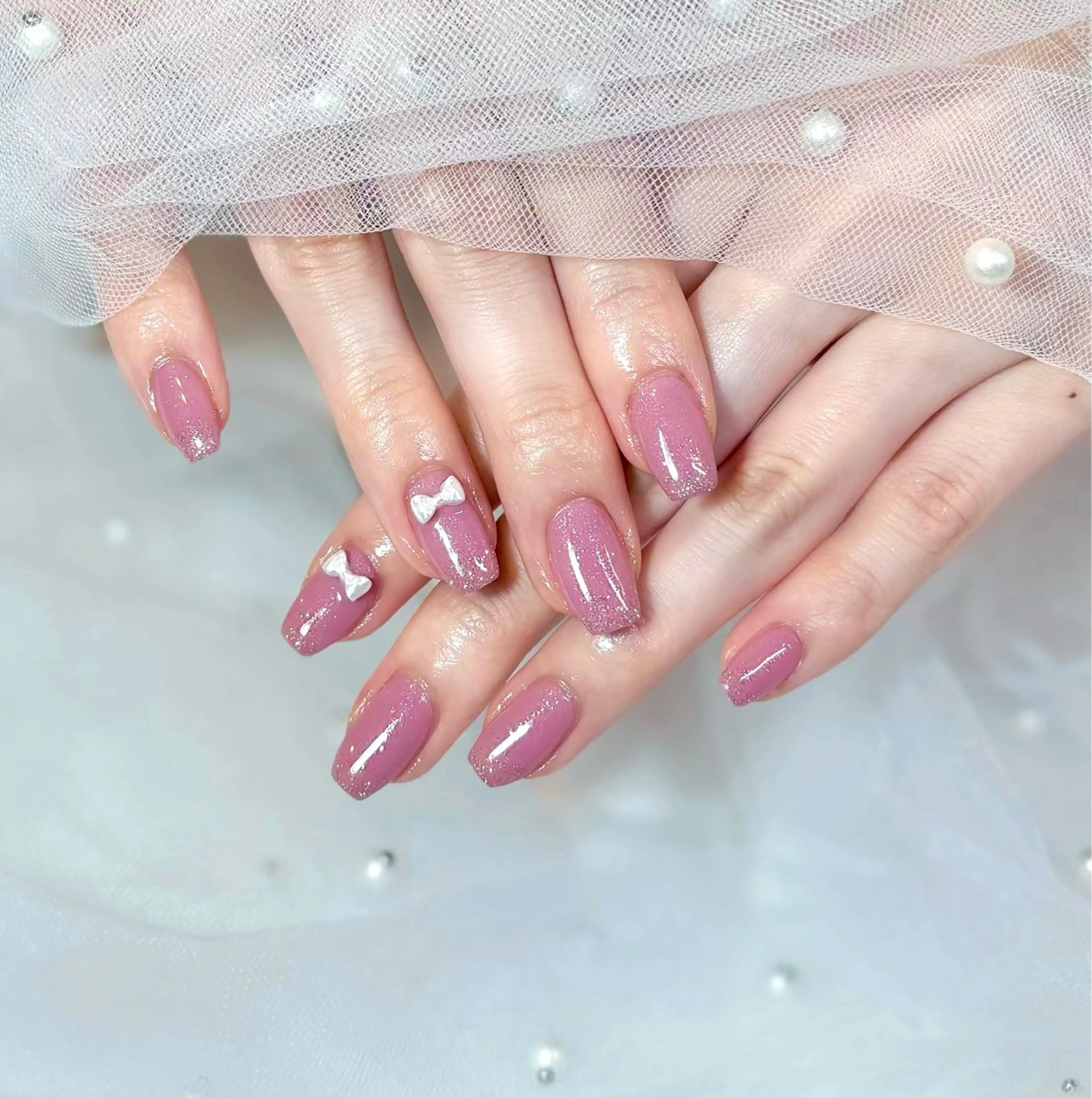 ネイル フラッシュネイル フレンチネイル ガーリー 韓国ネイル ラメ(グリッター) Chat noir所属・【chatnoir】 MIYUのネイルデザイン