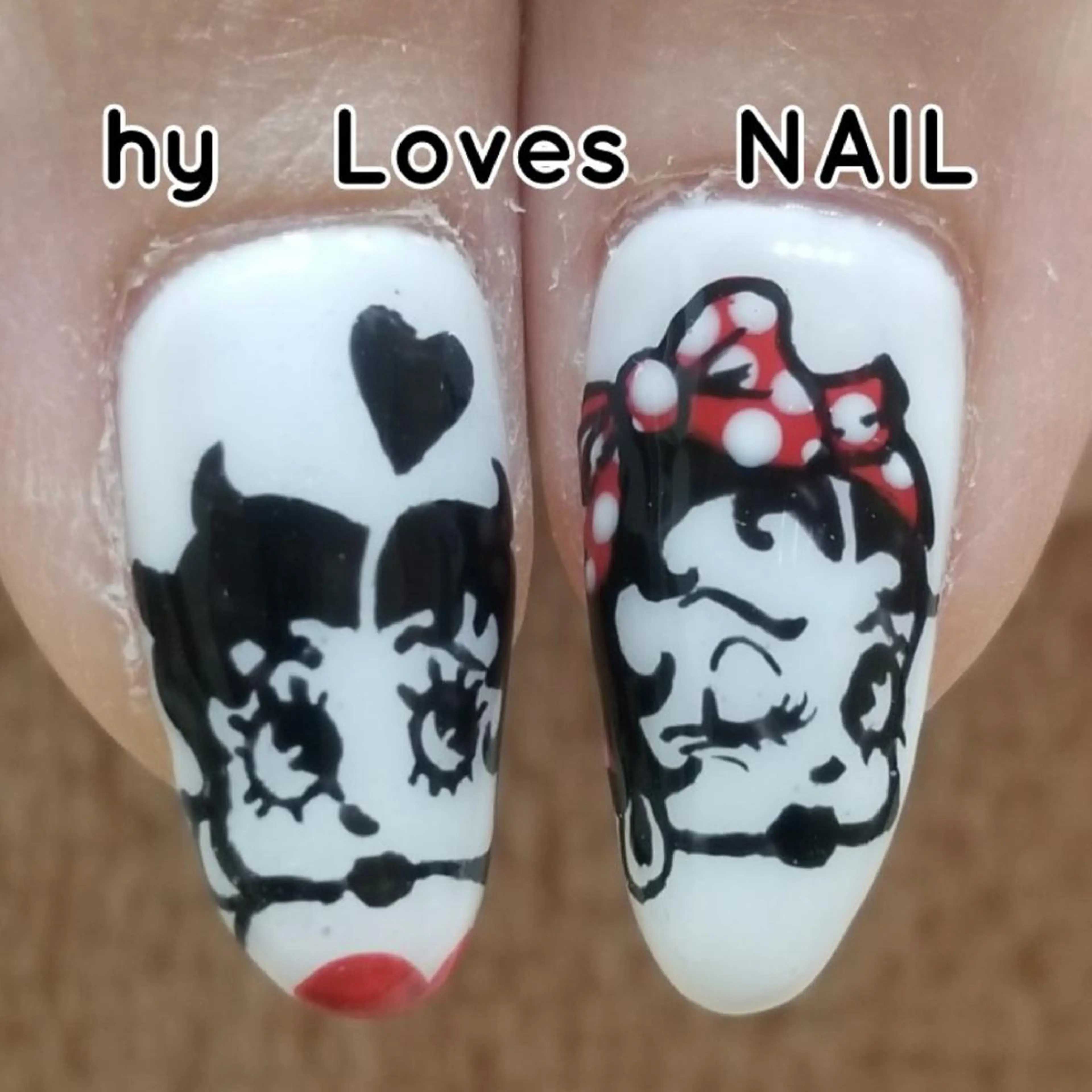 ネイル アートネイル 赤色 ハンドネイル よしだ ひろきのネイルデザイン