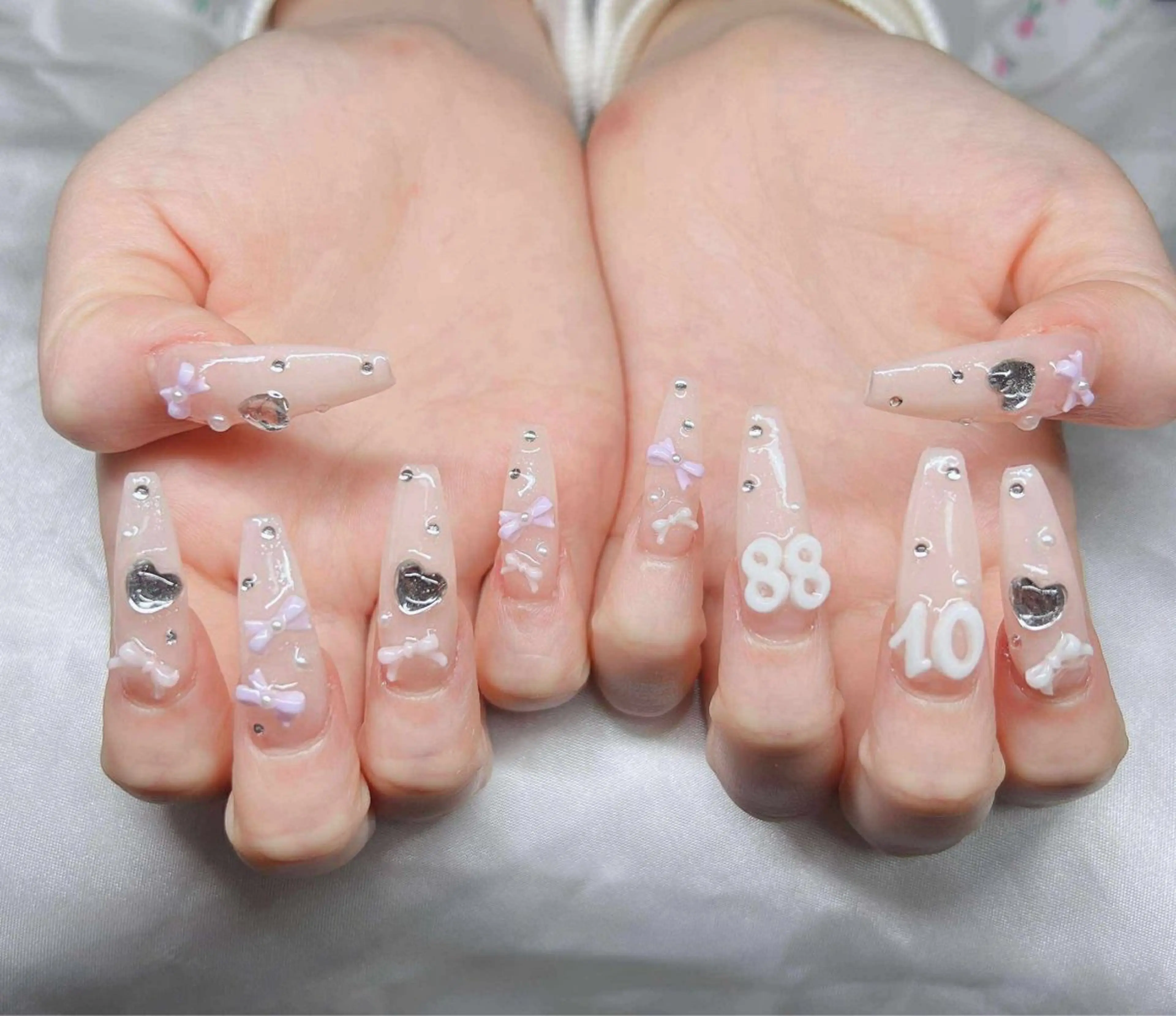 ネイル 長さ出し グラデーション 卒業式 キラキラネイル マグネットネイル ハンドネイル Lee Nailsのネイルデザイン