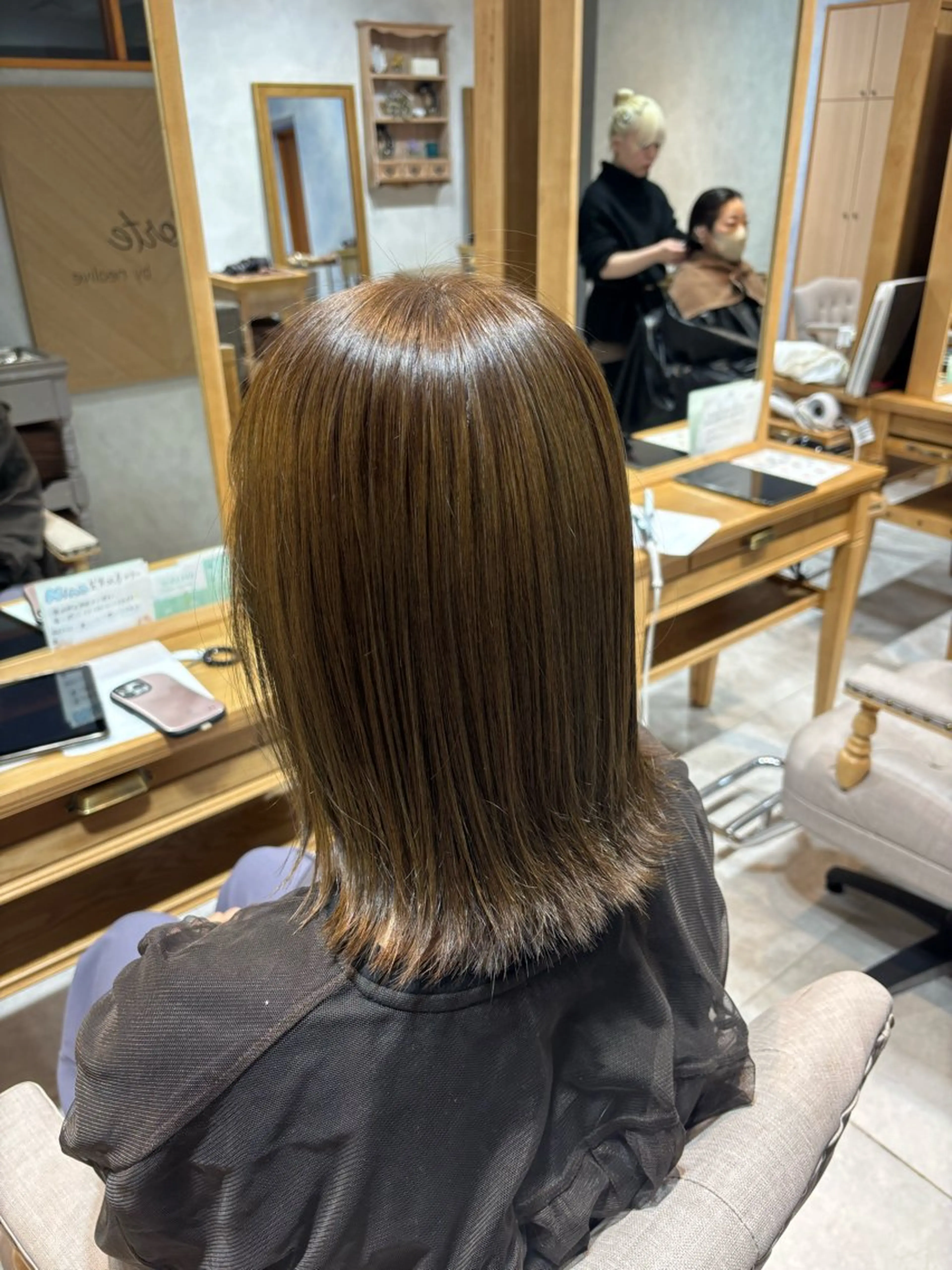 ミディアム カット ヘアカラー 酒井 彩希のヘアスタイル