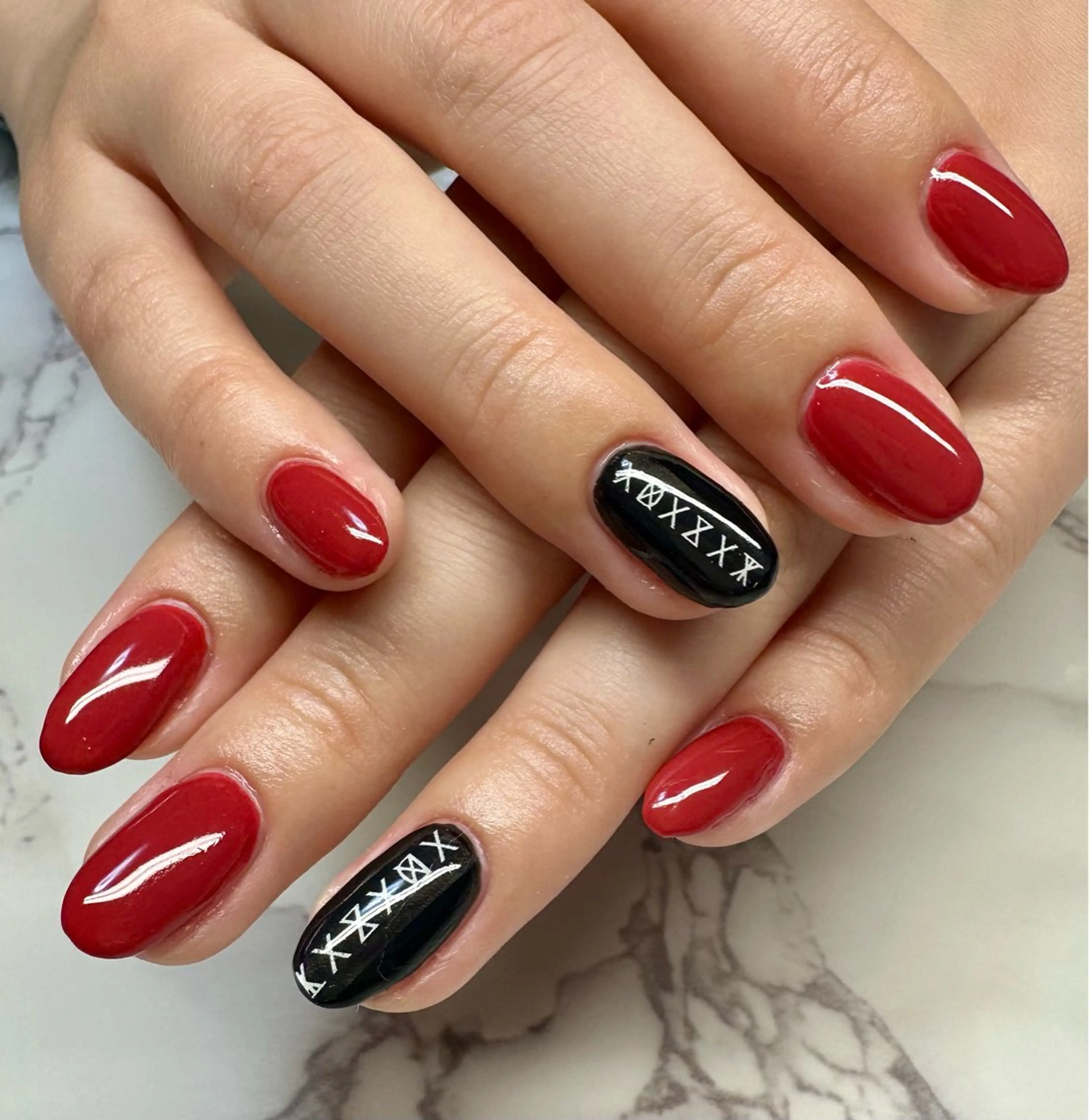 ネイル アートネイル ボルドー チークネイル キラキラネイル マグネットネイル M.N_ nailのネイルデザイン