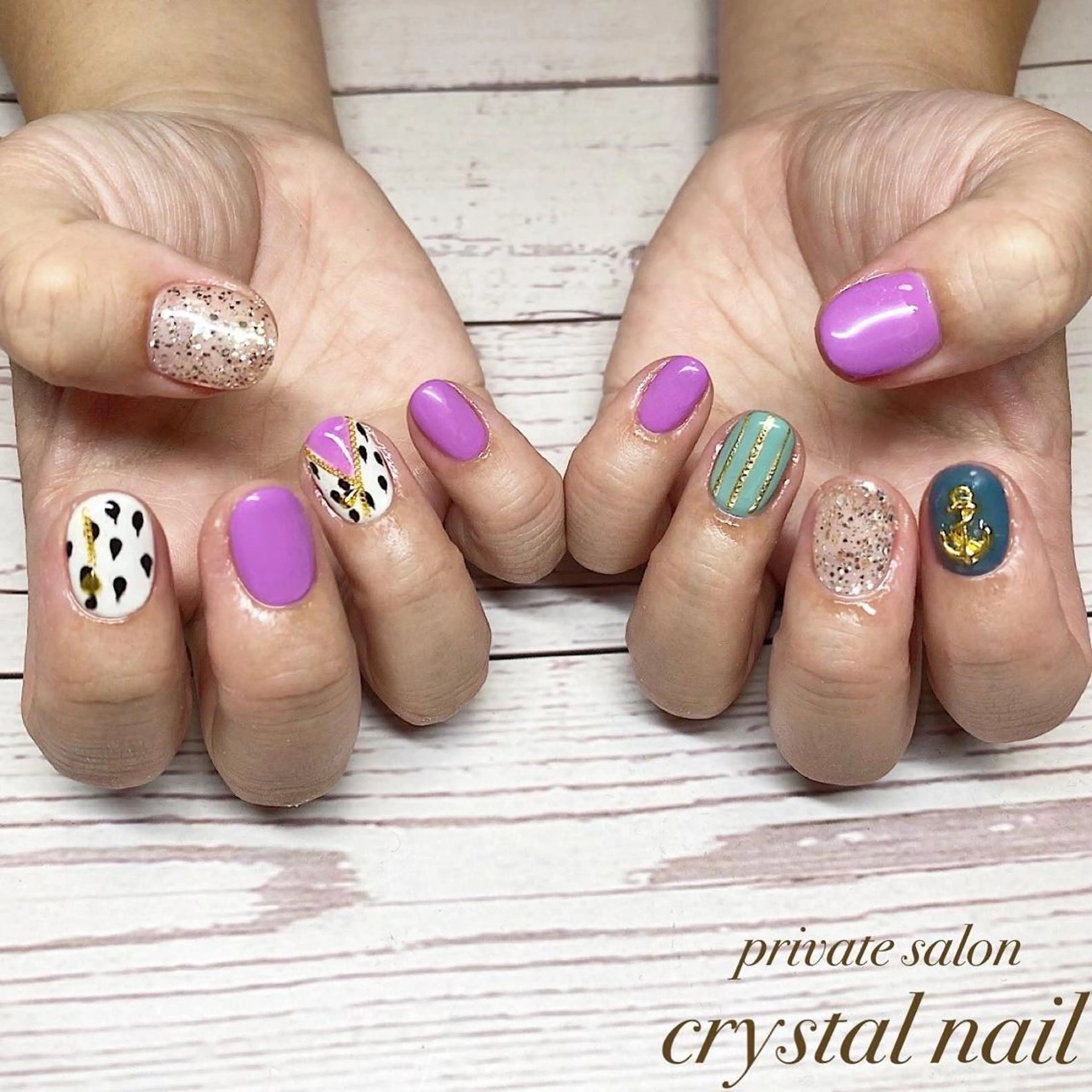 ネイル Crystal Nailのネイルデザイン