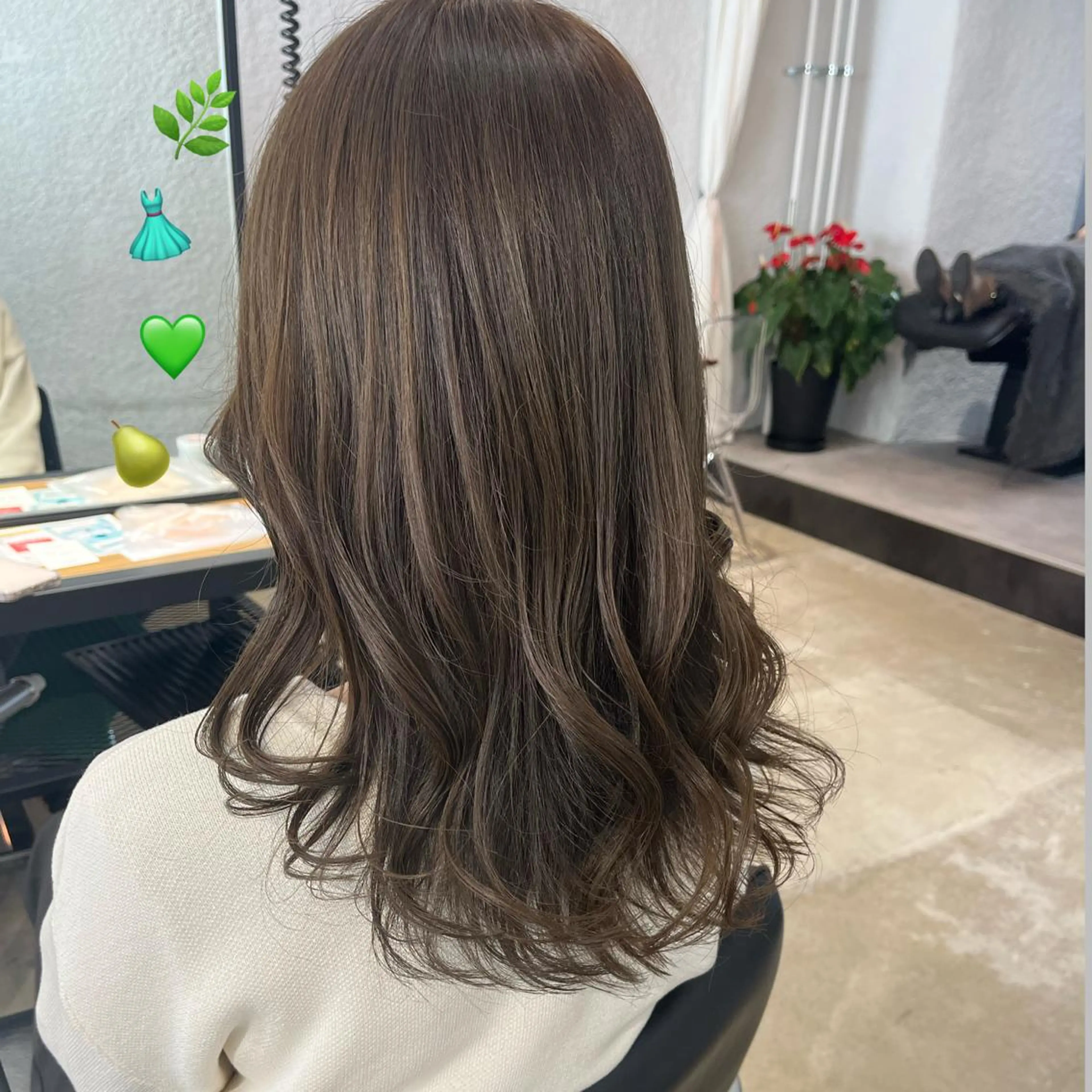 セミロング カット ヘアカラー トリートメント baton  hair salon所属・✽透明感ｶﾗｰ ✽ 🍆那須ももこ🍑のヘアスタイル