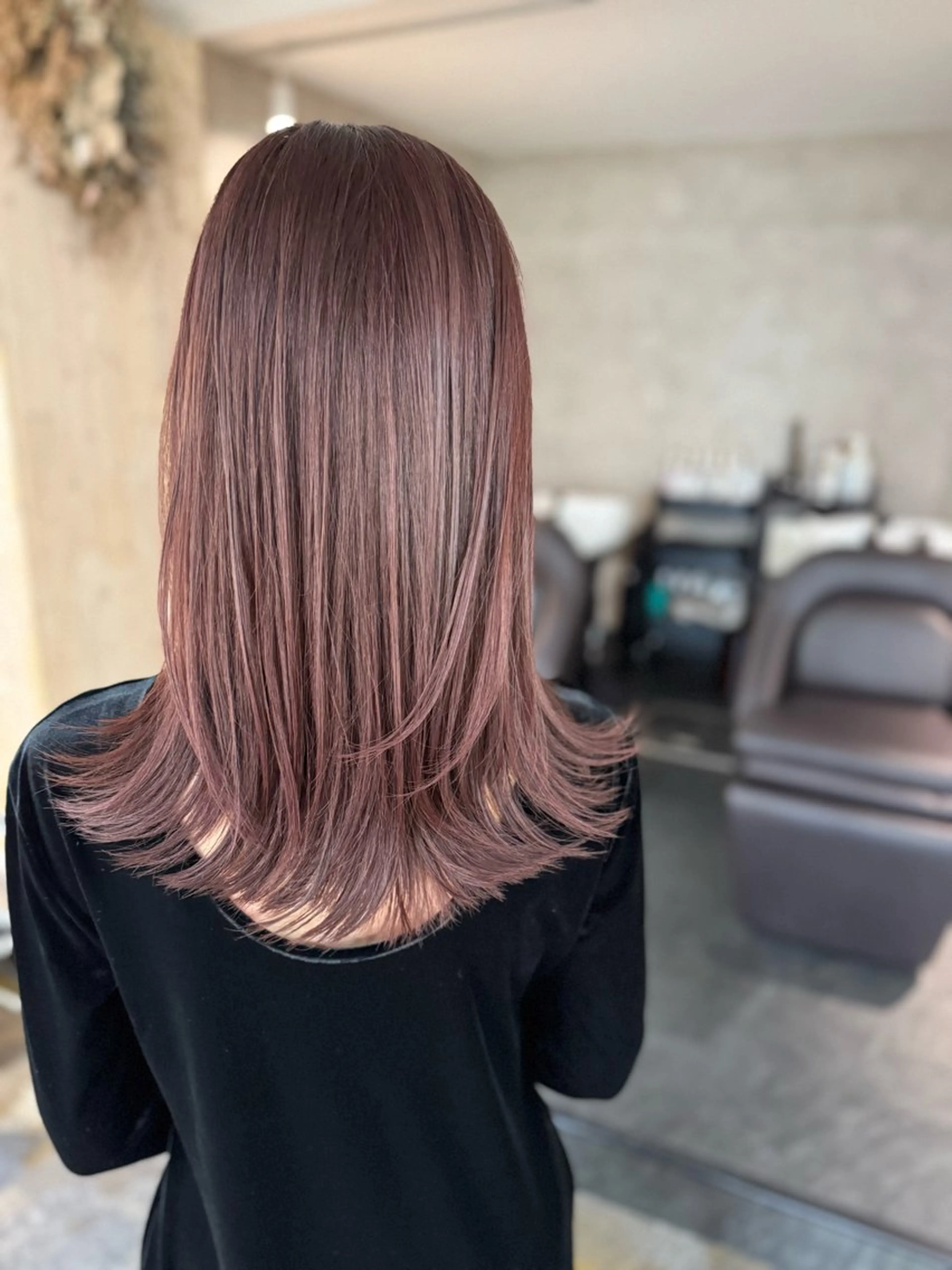 セミロング カット ヘアカラー 縮毛矯正➕髪質改善➕ レイヤーカット　田畑のヘアスタイル