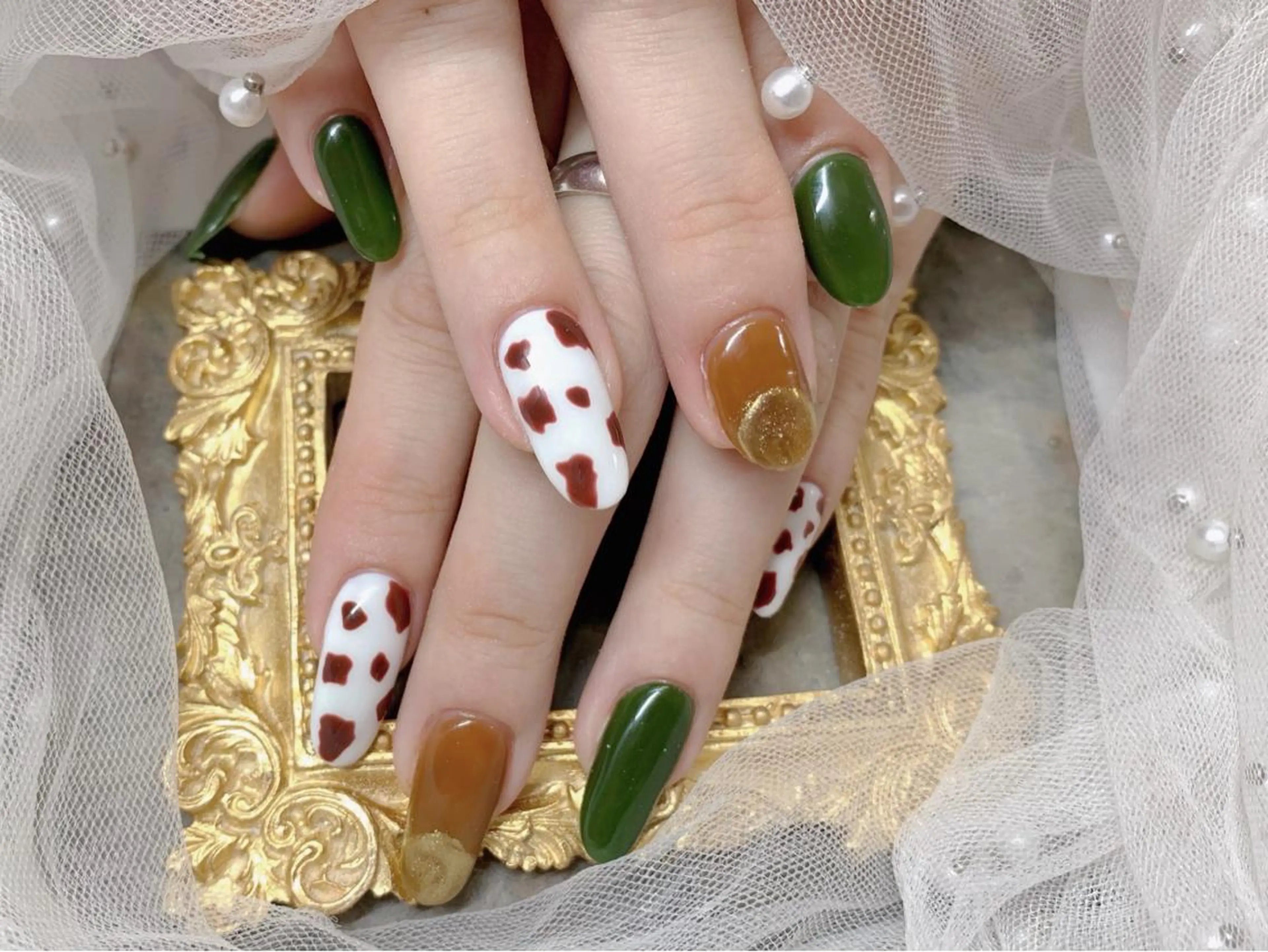 ネイル ハンドネイル マジックミラー所属・マジック ミラーのネイルデザイン