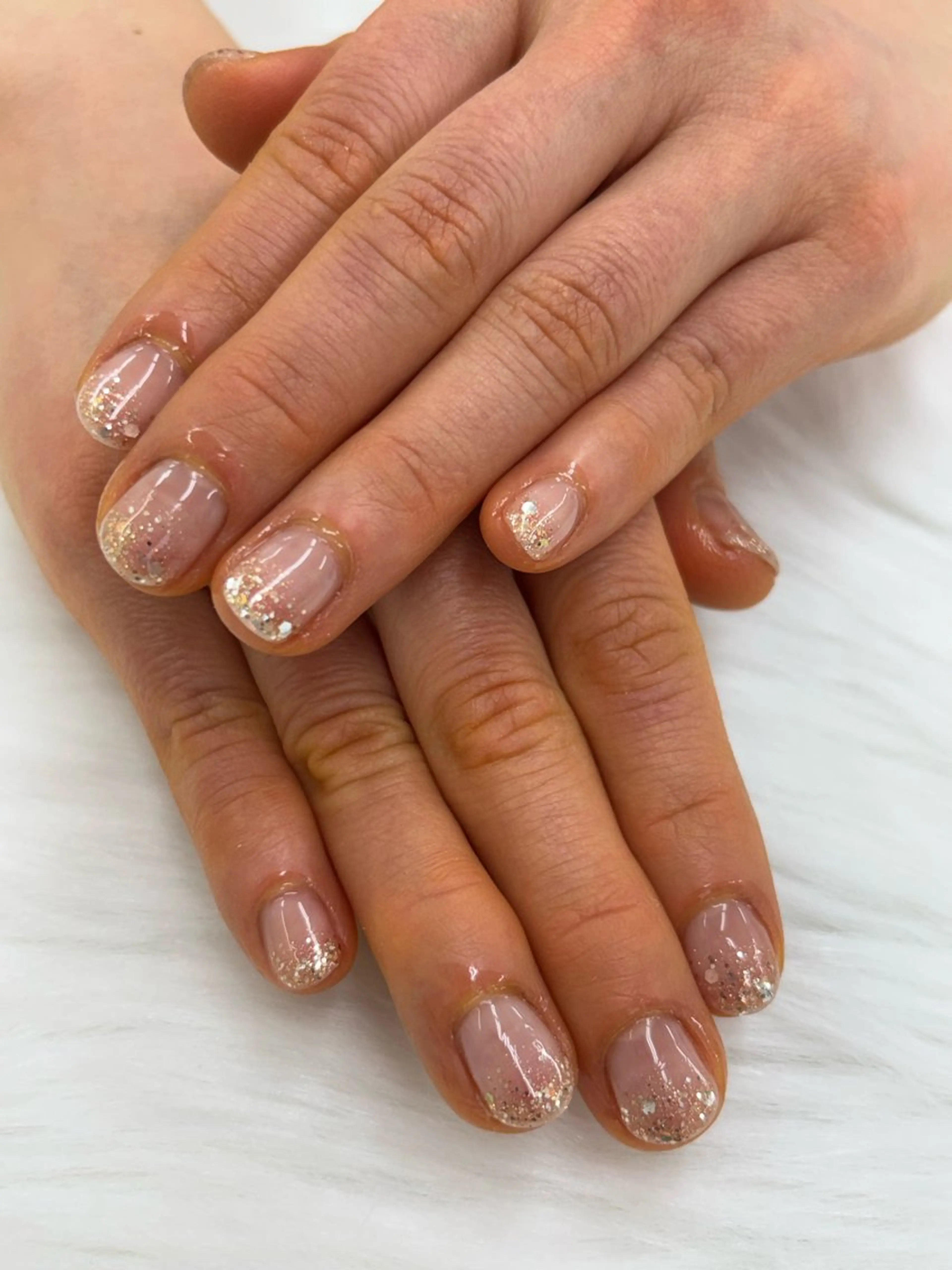 ネイル グラデーション ラメ(グリッター) ラメグラデーション アンベリール所属・アンベリール FUJIOKAのネイルデザイン