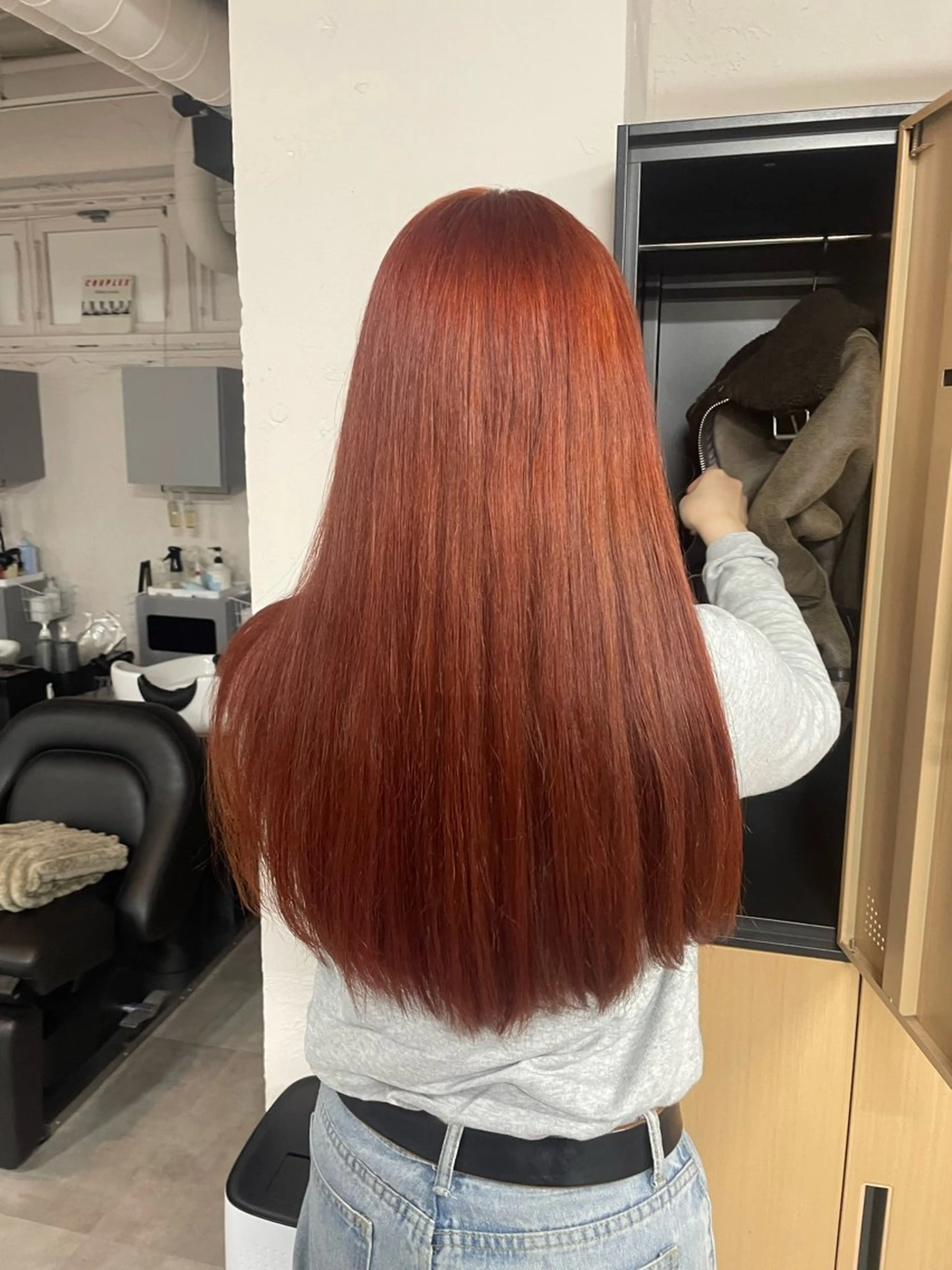 ロング ヘアカラー tokute 中野真咲🐺のヘアスタイル