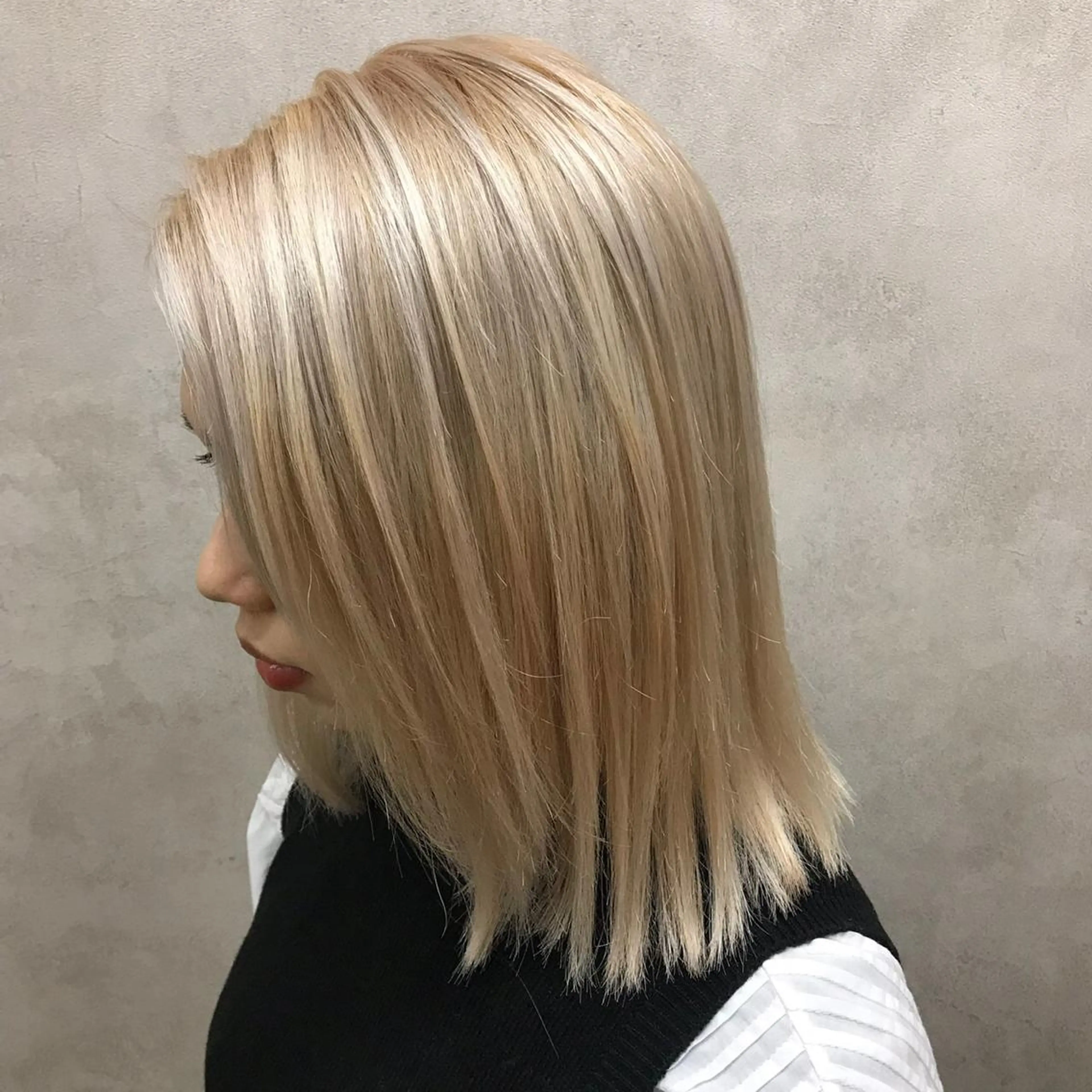 ショート カラー ヘアアレンジ flamme Annaのヘアスタイル