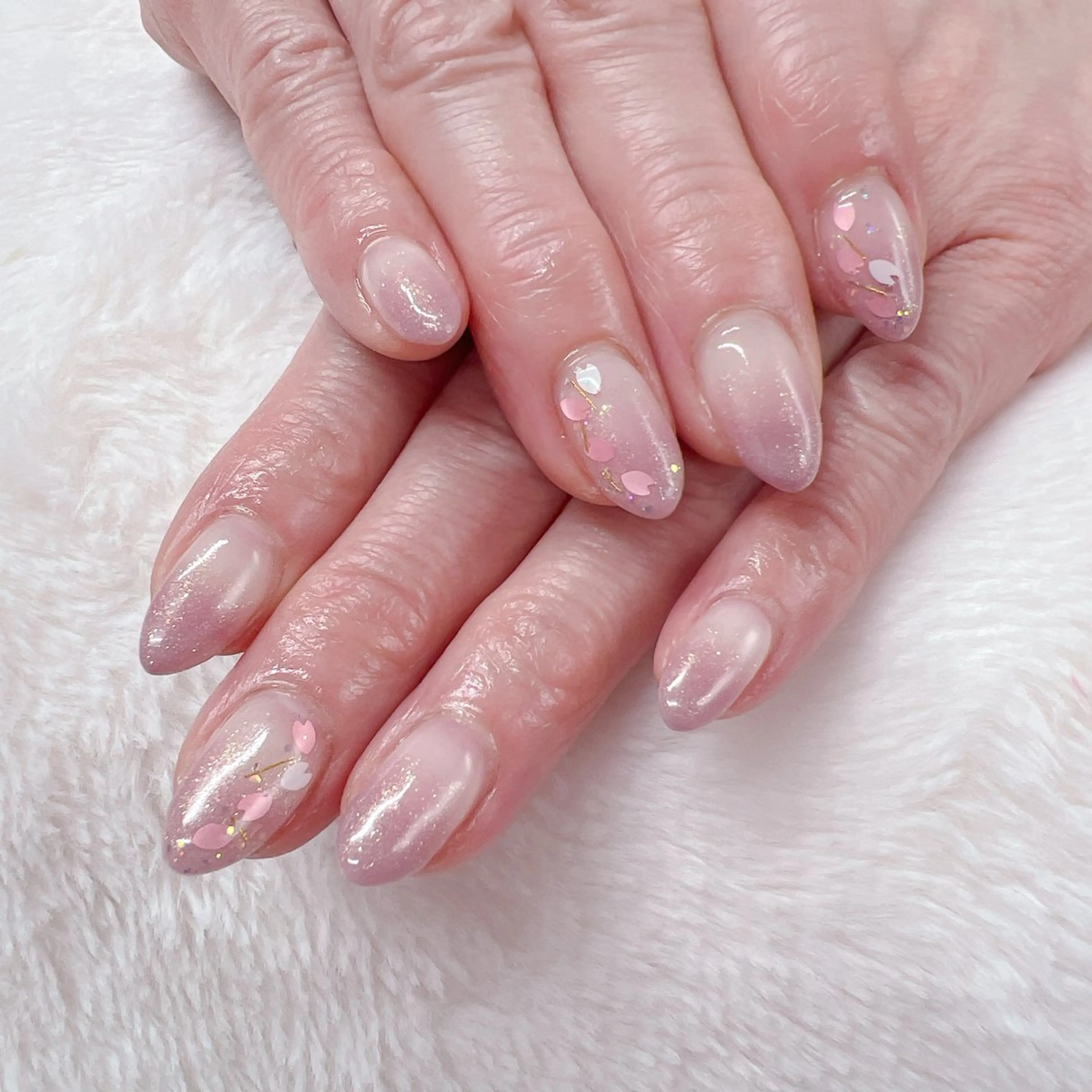 ネイル ハンドネイル Emi lyのネイルデザイン