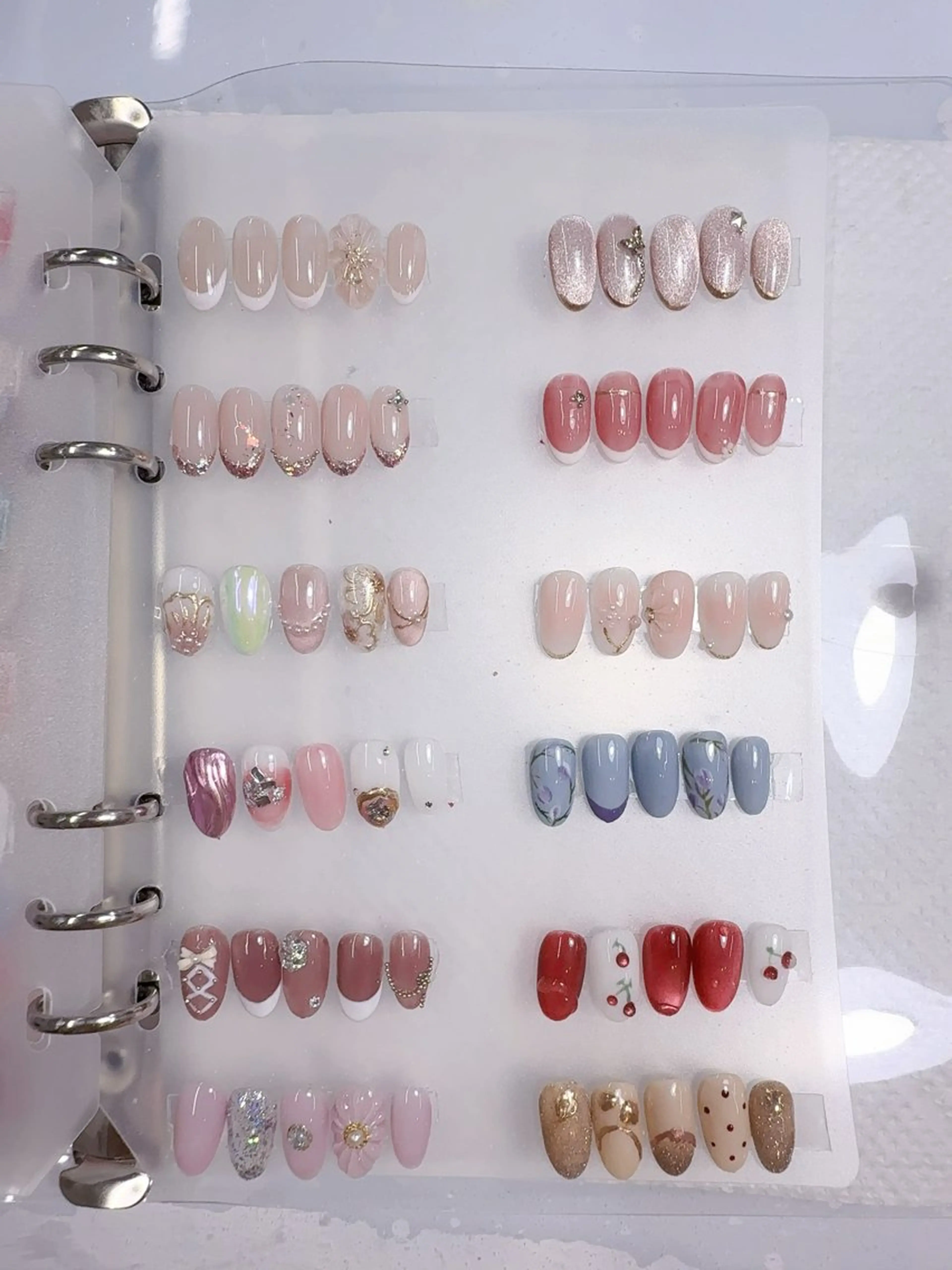 ネイル ハンドネイル トウイ チャンのネイルデザイン