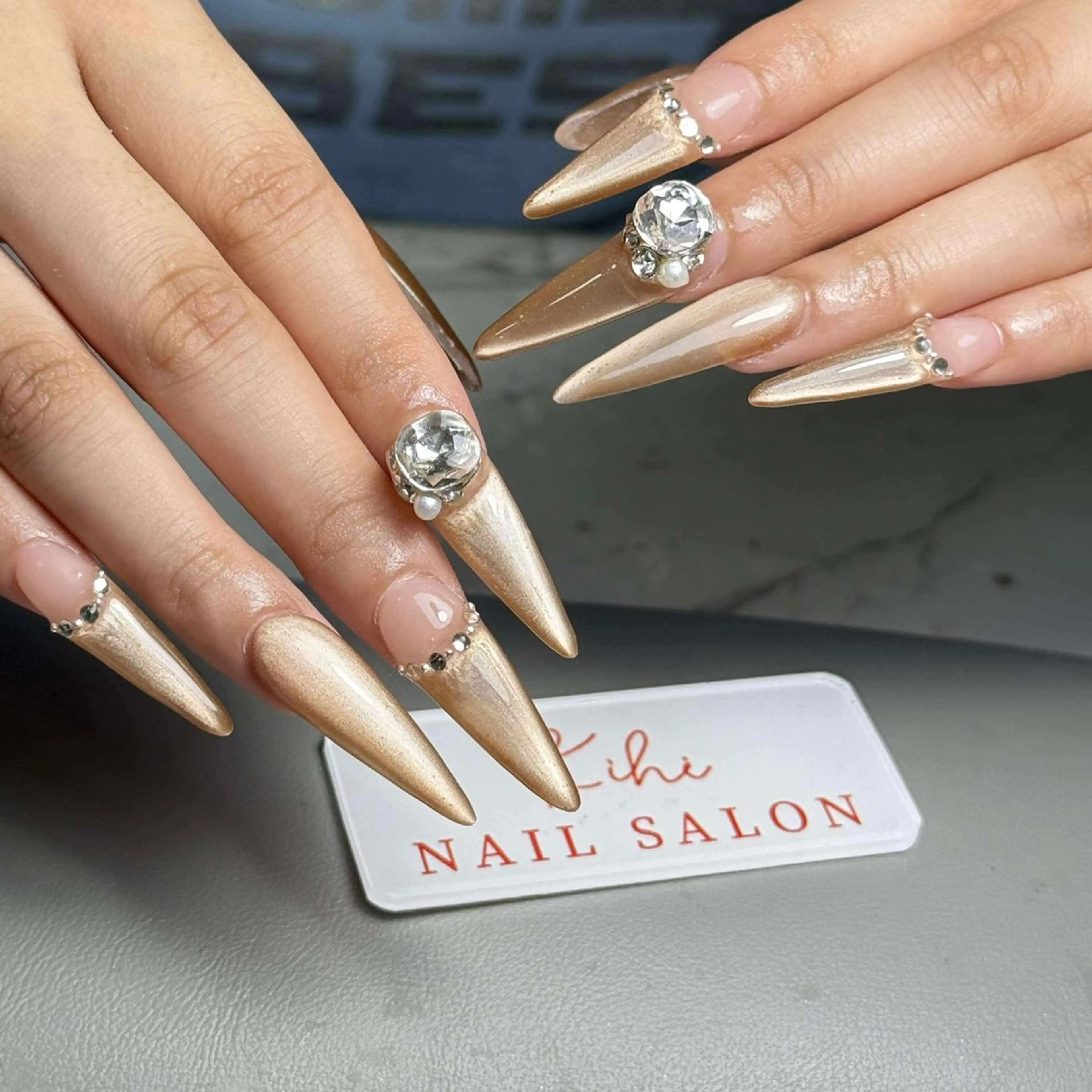 ネイル アートネイル フレンチネイル ジェルネイル グラデーション 韓国ネイル ハンドネイル 💕鈴木ユリ パラジェル/オフ無料のネイルデザイン