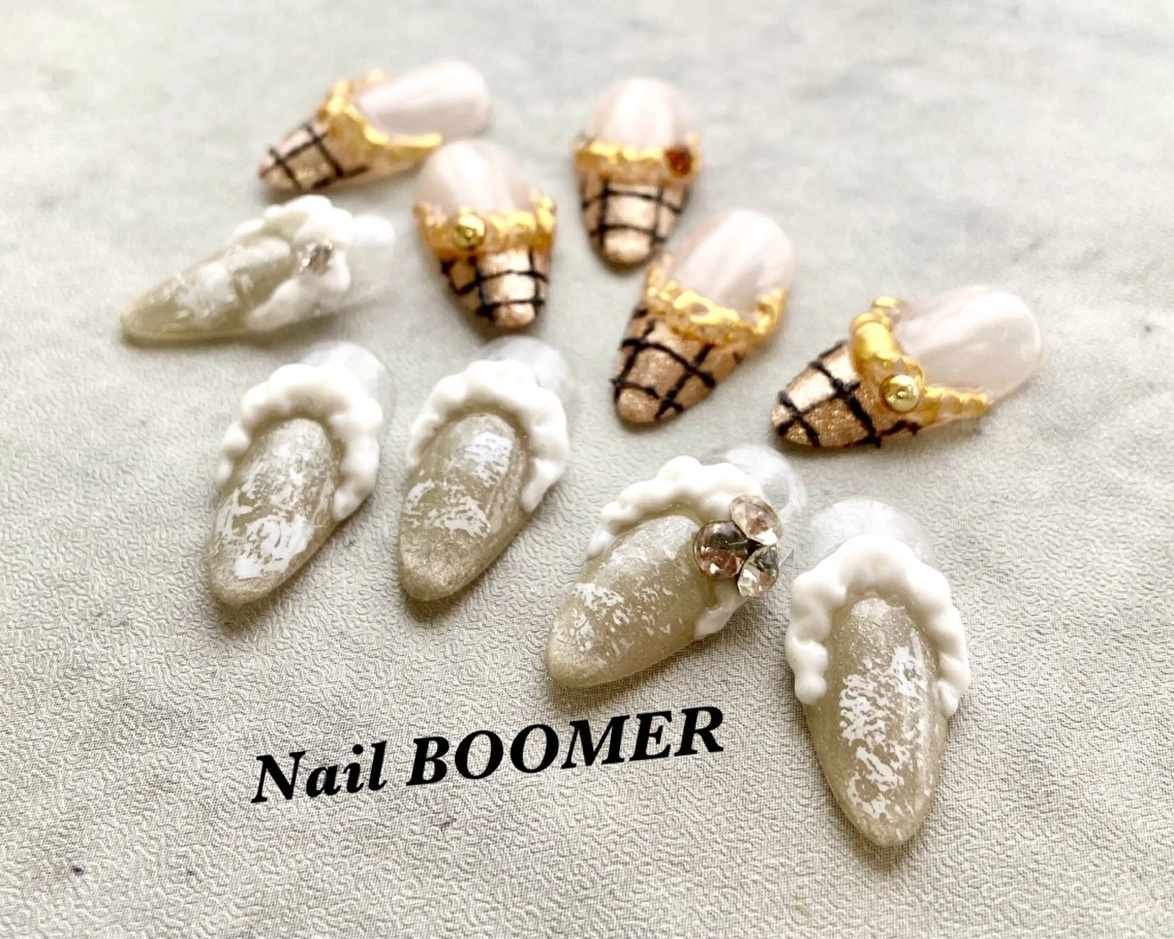 ネイル ハンドネイル ネイル ブーマーのネイルデザイン