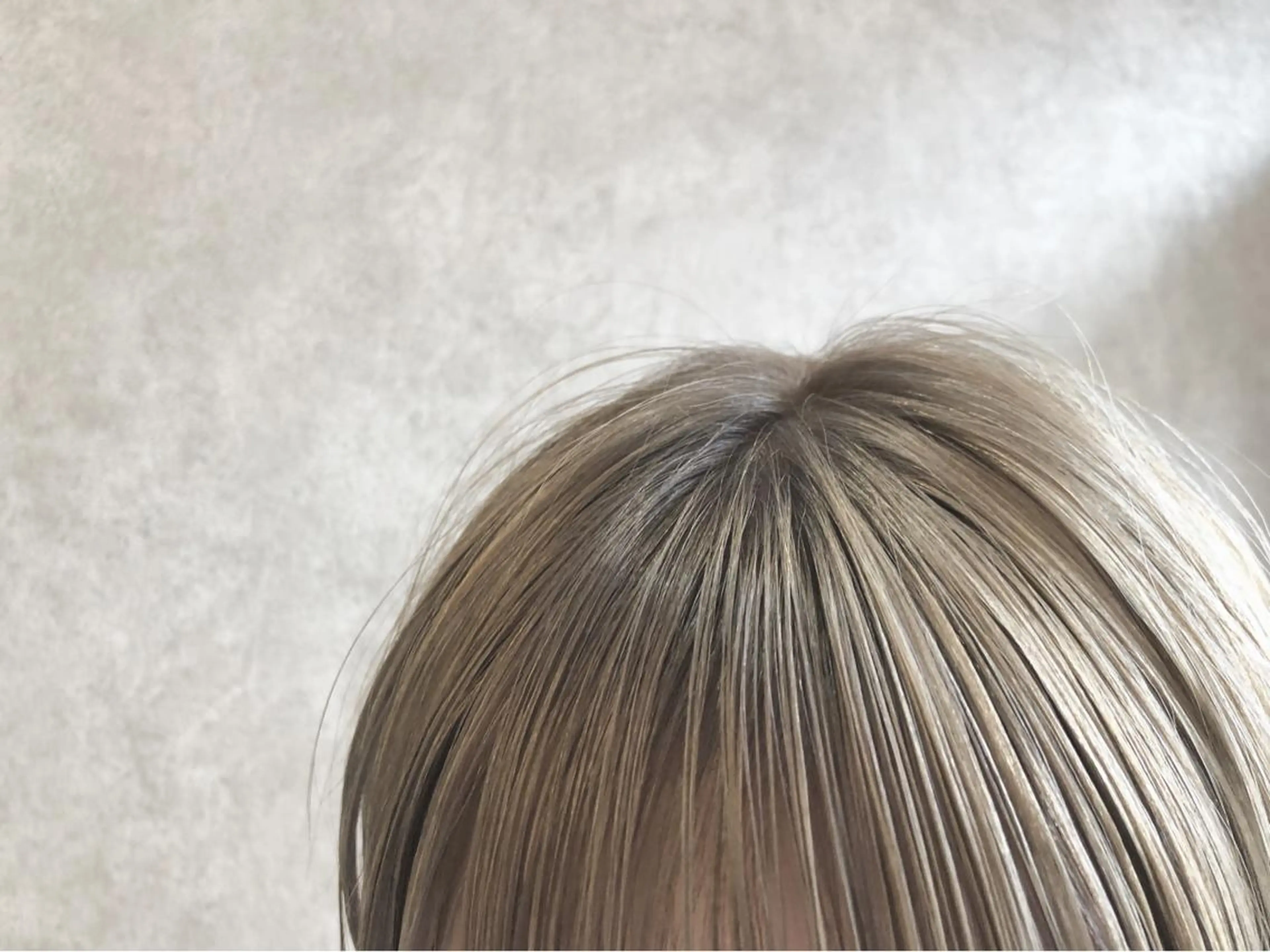 ミディアム カラー 顔周りレイヤー/韓国 ブリーチminamiのヘアスタイル