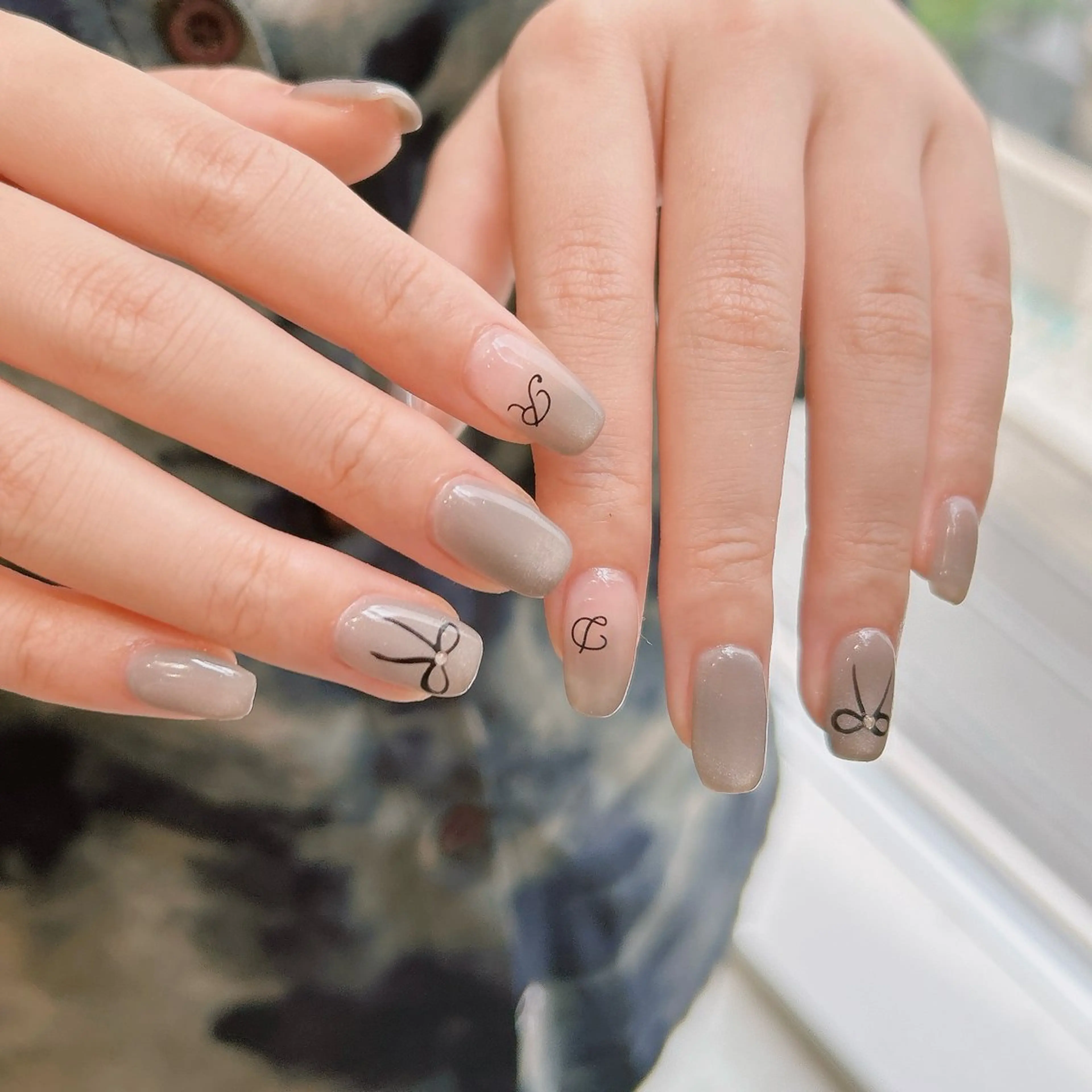 ネイル マグネットネイル ハンドネイル junna のぞいてねのネイルデザイン