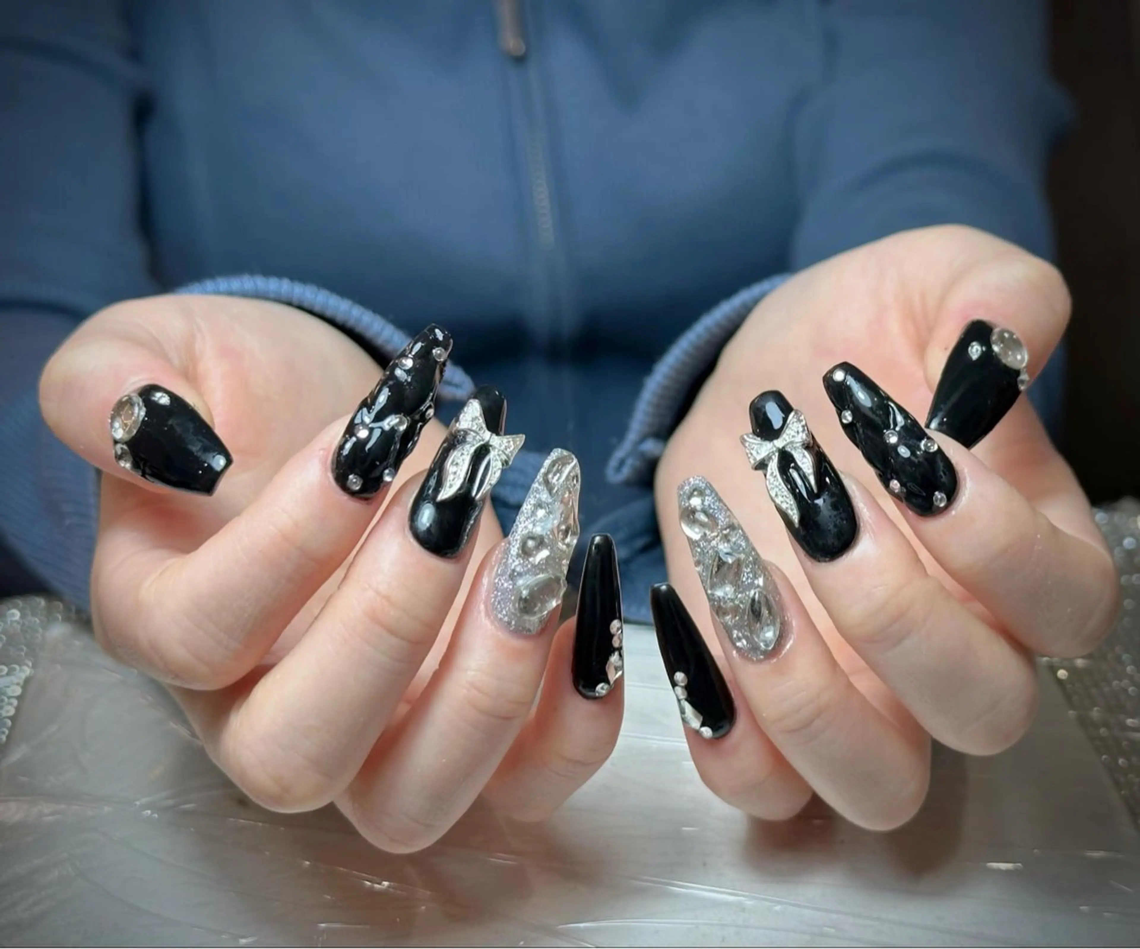 ネイル チークネイル フレンチネイル グラデーション 韓国ネイル マグネットネイル Hana nail所属・Hana Nailのネイルデザイン